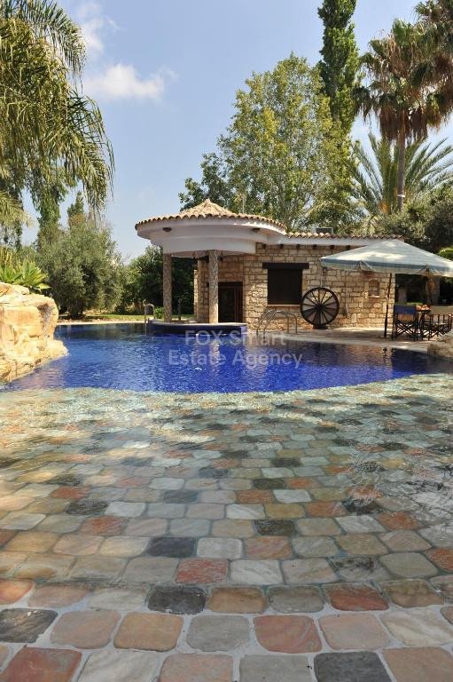 House in Anarita - Image 3