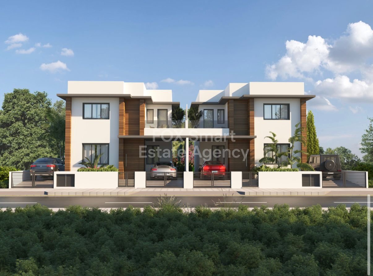 Elegant 4-Bedroom Villa with Open-Plan Living and Outdoor Space