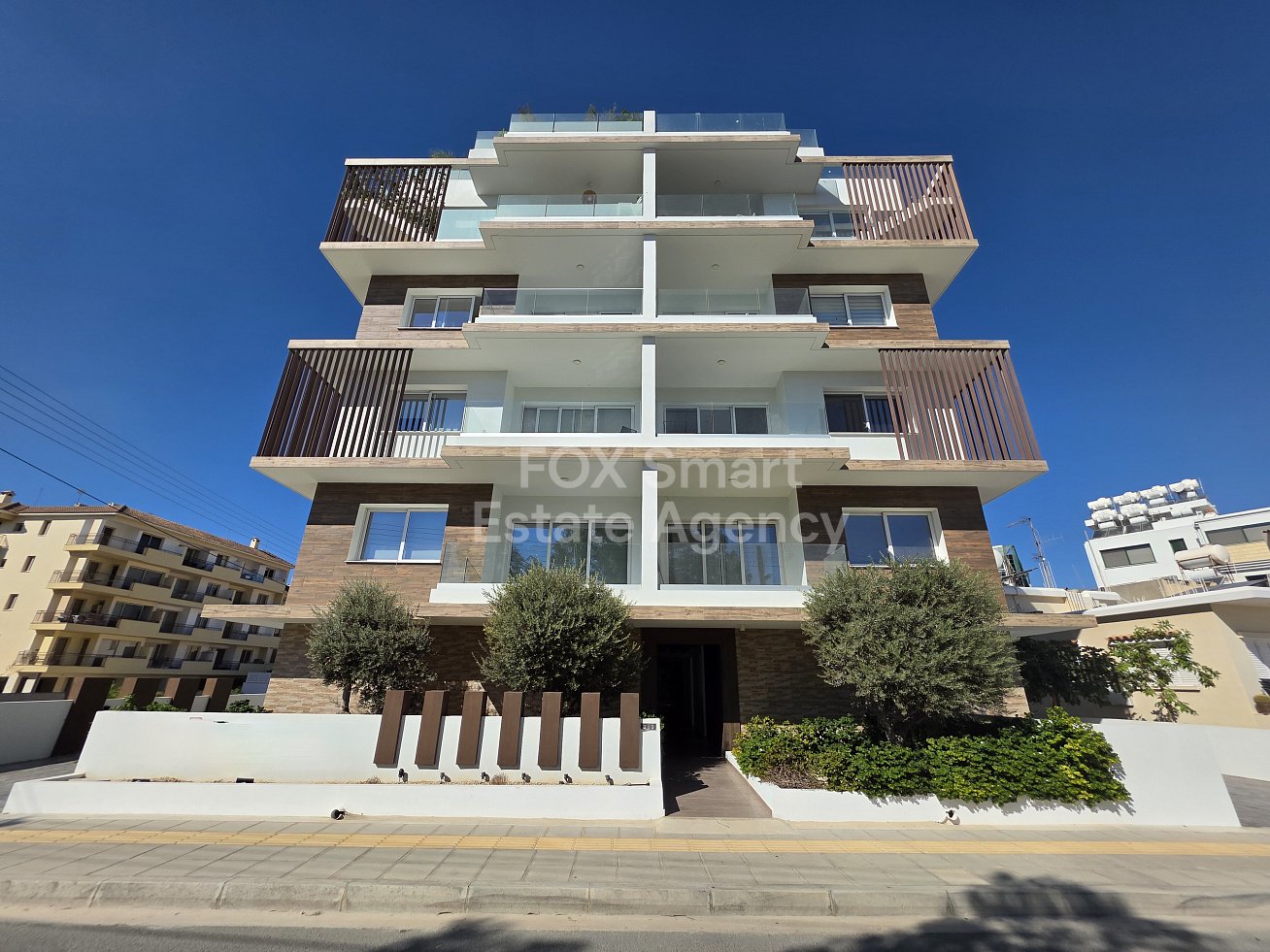 Apartment in Chrysopolitissa - Image 2