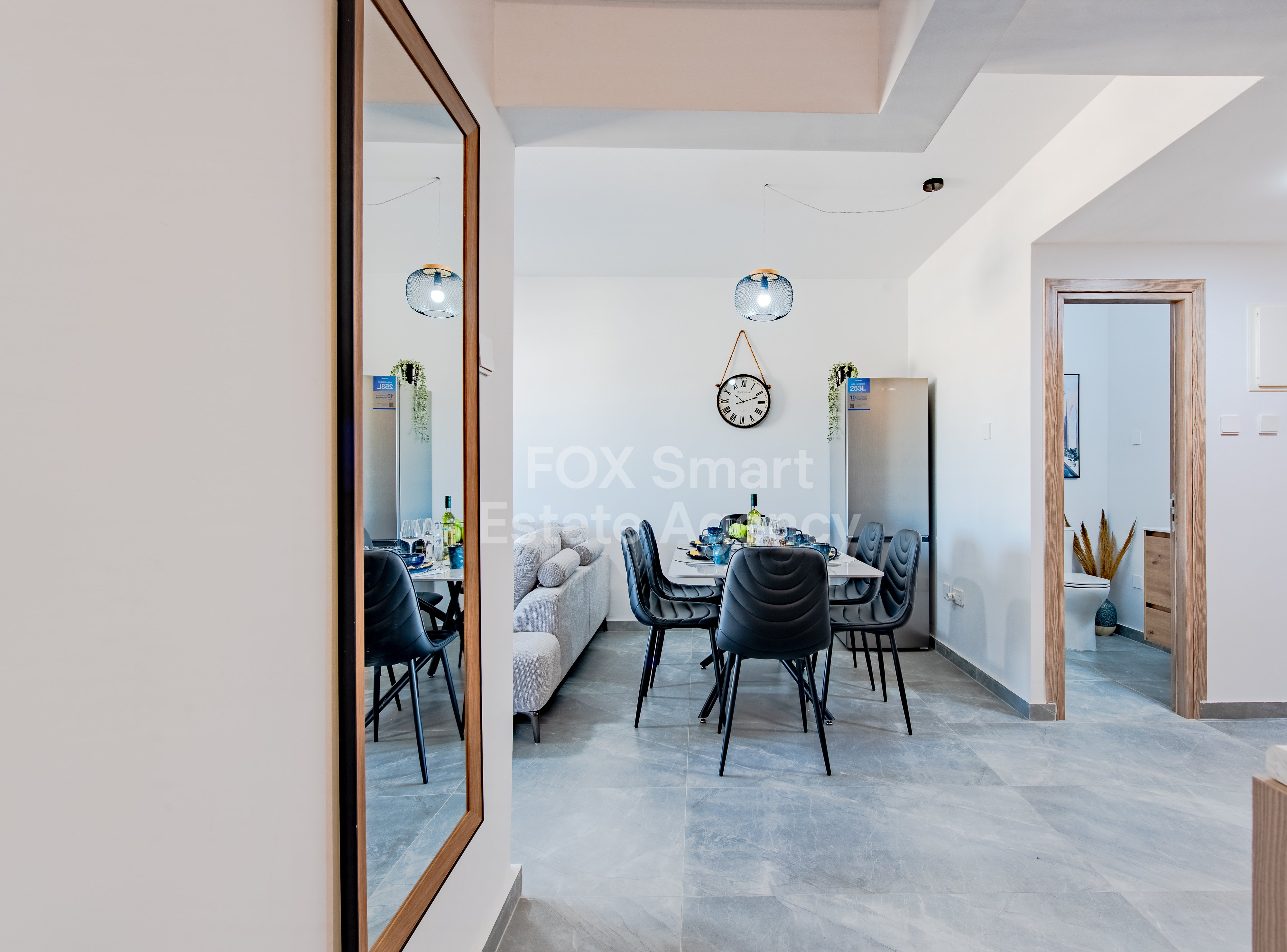 Fully renovated modern apartment near Larnaca Finikoudes