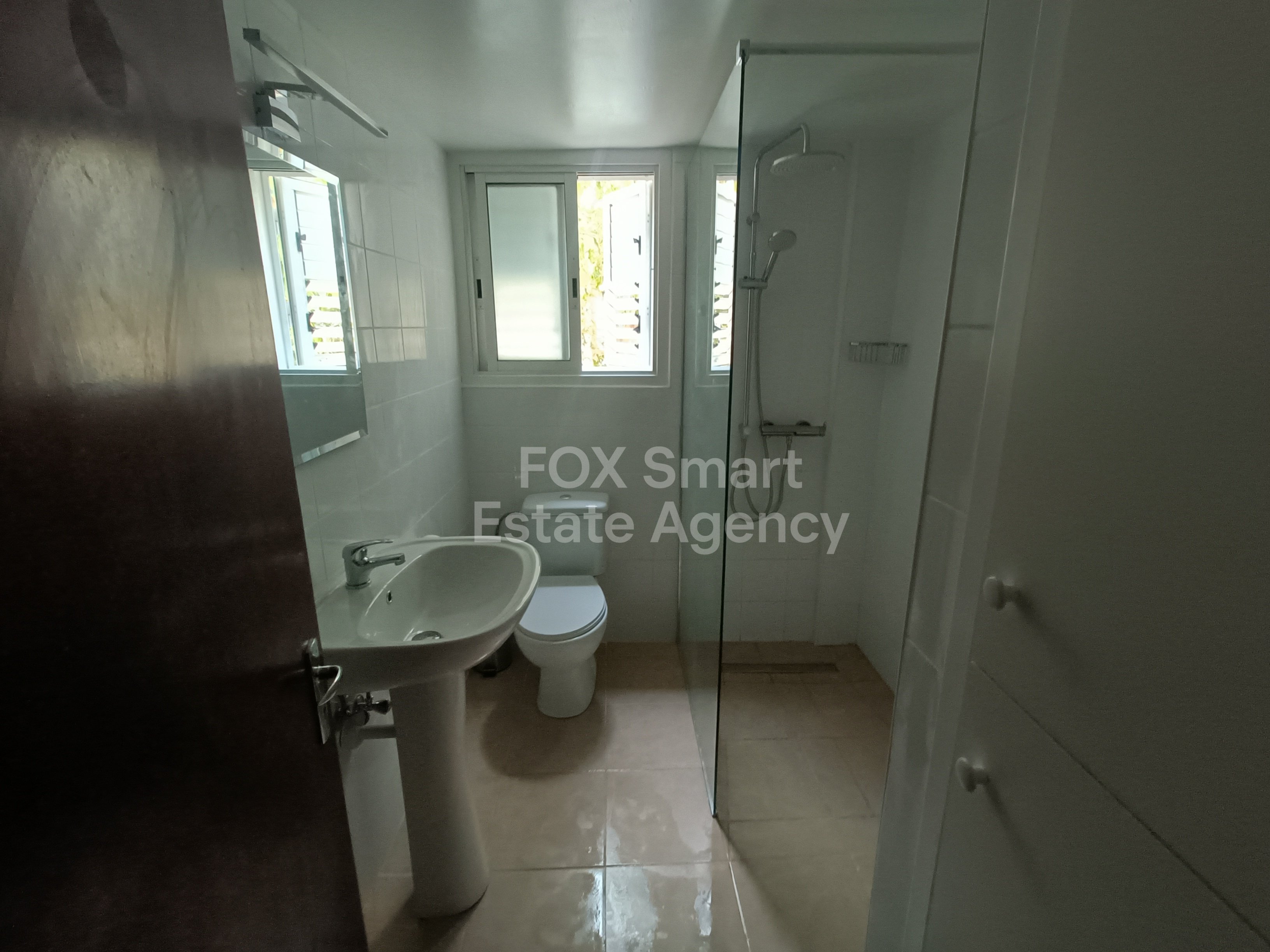 Spacious 3 Bedroom Unfurnished Ground floor House in Agios Dometios