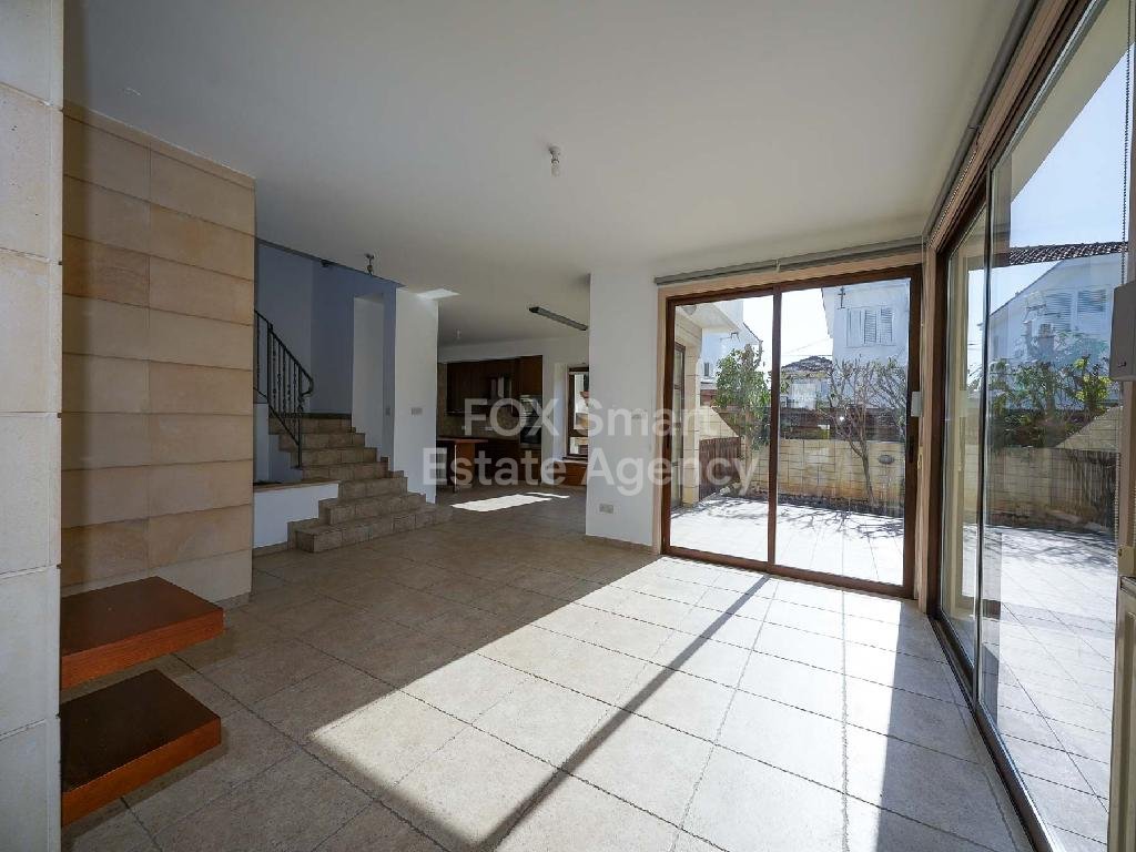 Detached Two-Storey House in Prime Egkomi Location