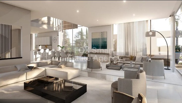 House in Pegeia - Image 3