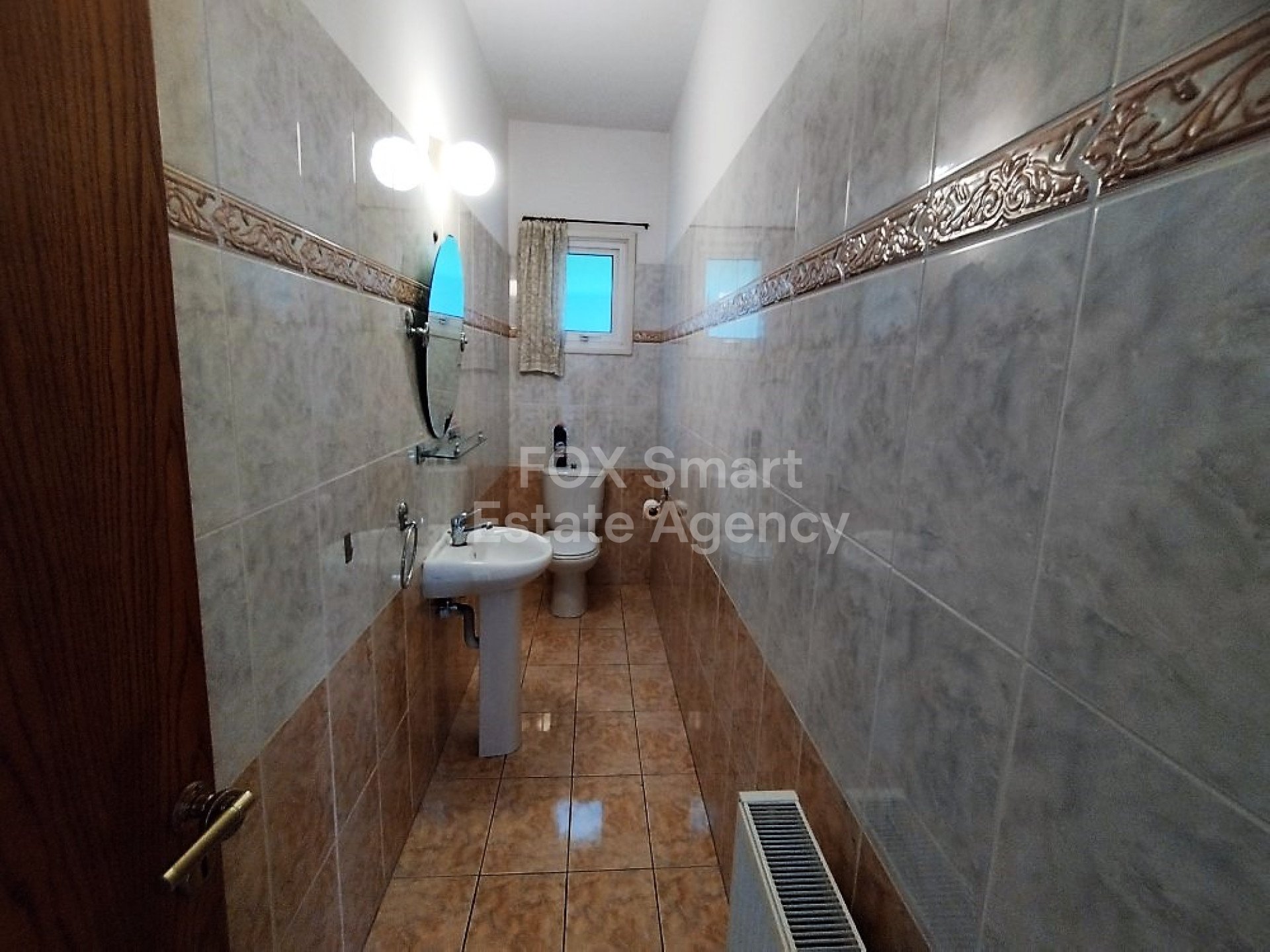 Beautiful 3-Bedroom House for Rent in Excellent Condition in Lakatamia