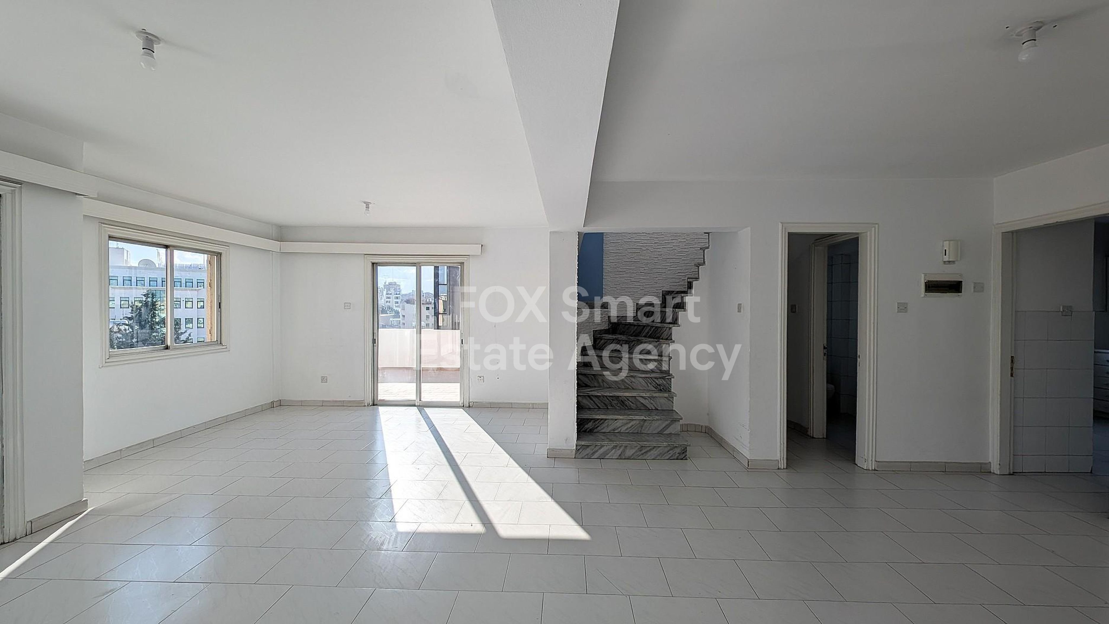Apartment in Nicosia - Image 2