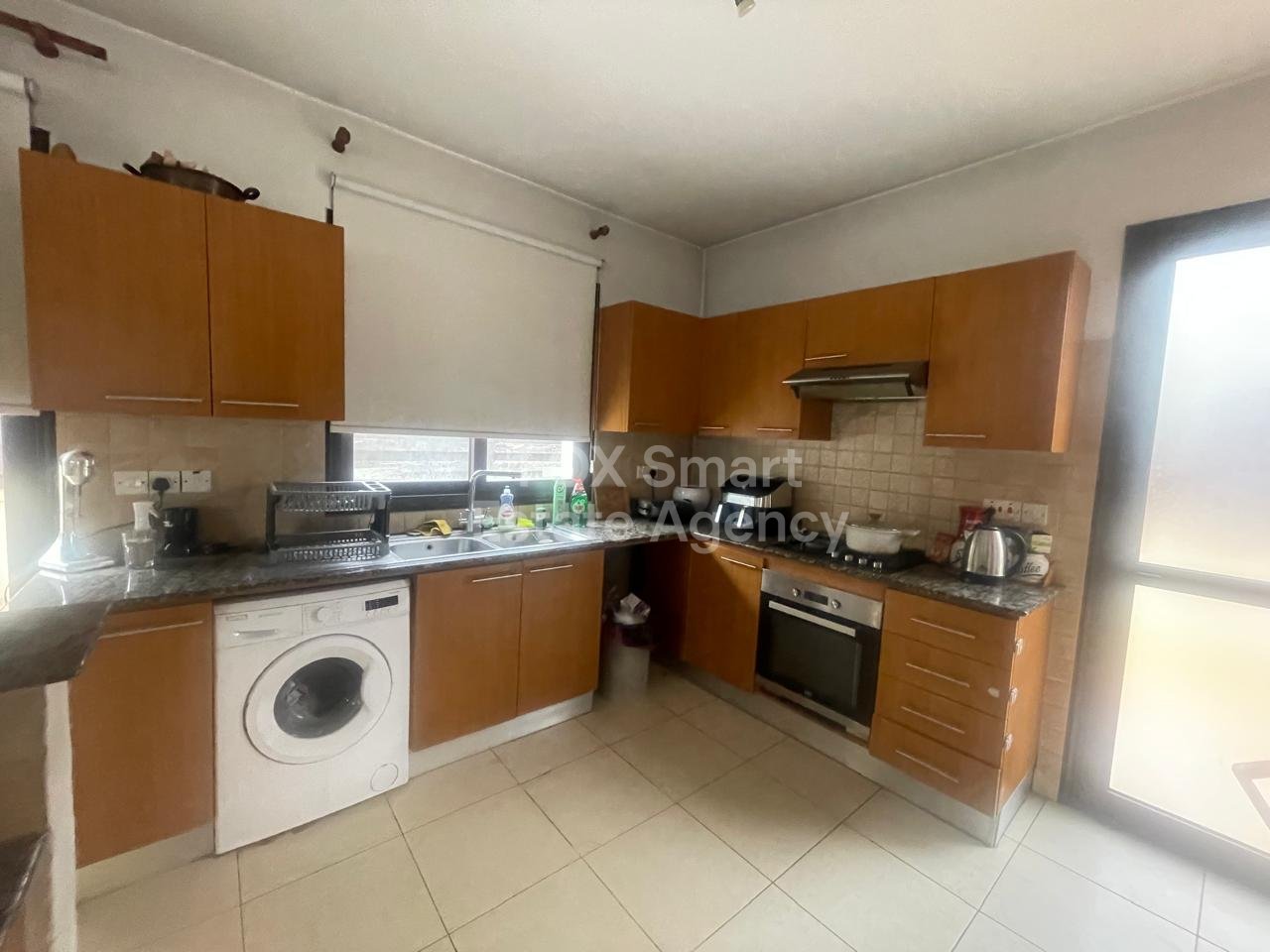 Spacious 4-Bedroom Home in Vergina – Quiet Residential Area