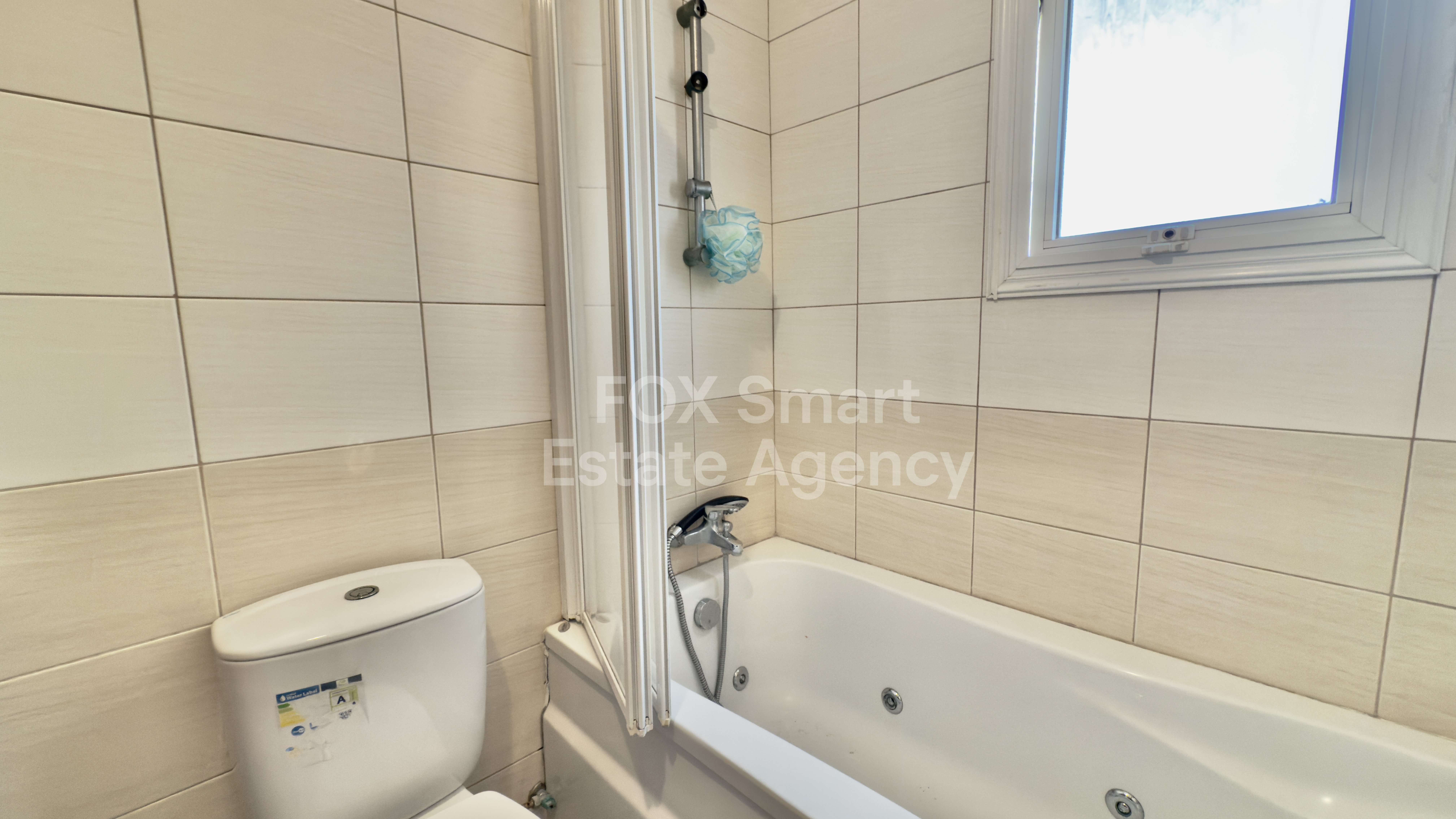 Spacious 3-Bedroom Apartment with Title Deeds – Exceptional Value in Kiti