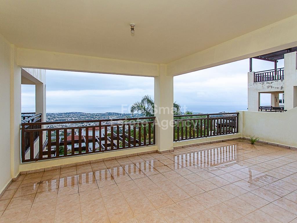 Apartment in Pegeia - view 1