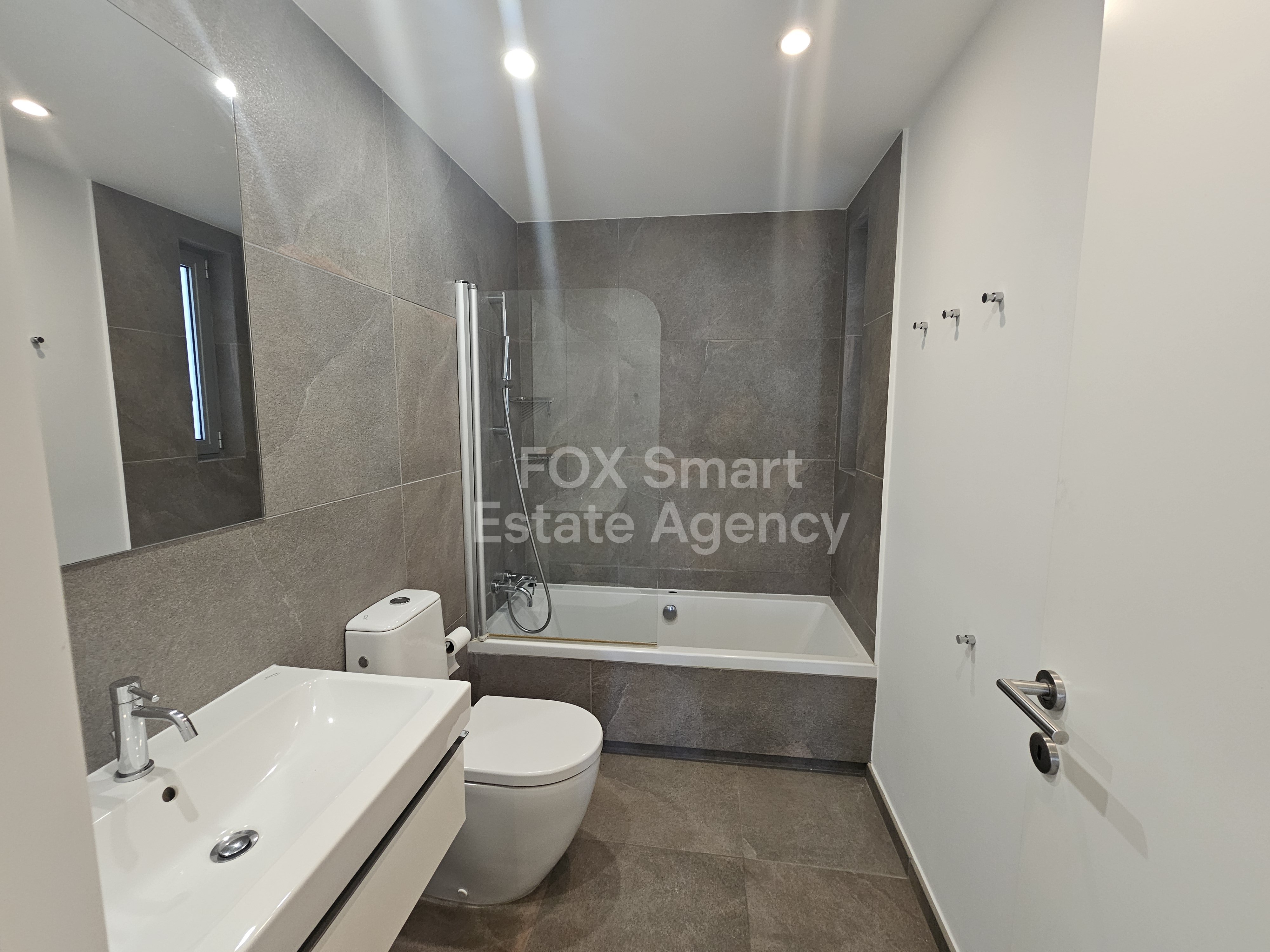 Luxury 3-Bedroom Apartment in Agioi Omologites (Opposite Agios Demetrios Park & Near Junior School), Nicosia