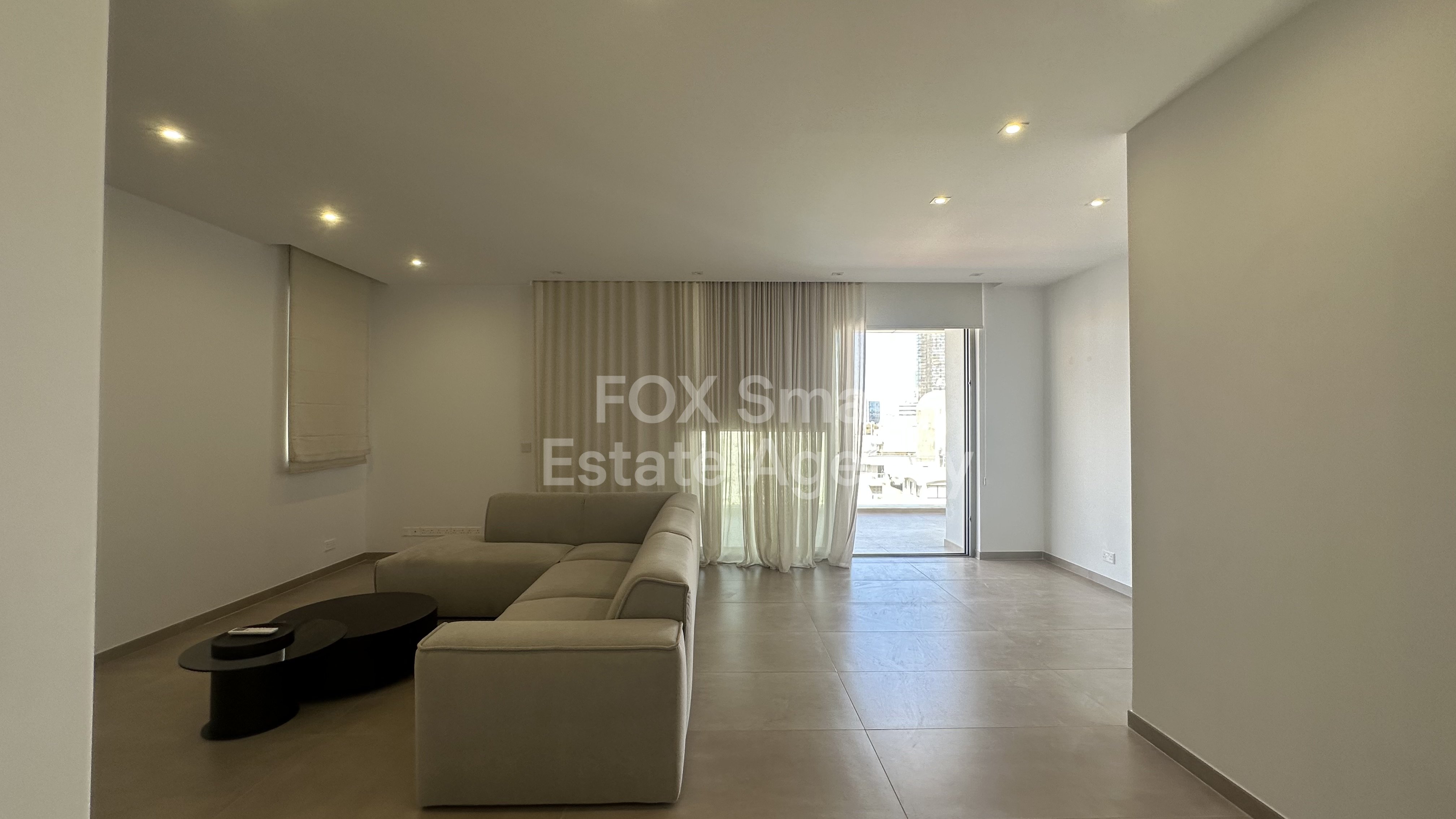 Luxurious Three Bedroom Penthouse Apartment