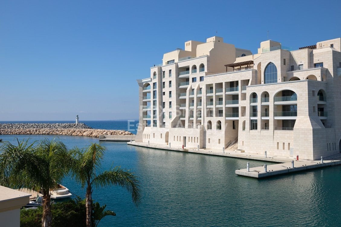 Apartment in Limassol - Image 2