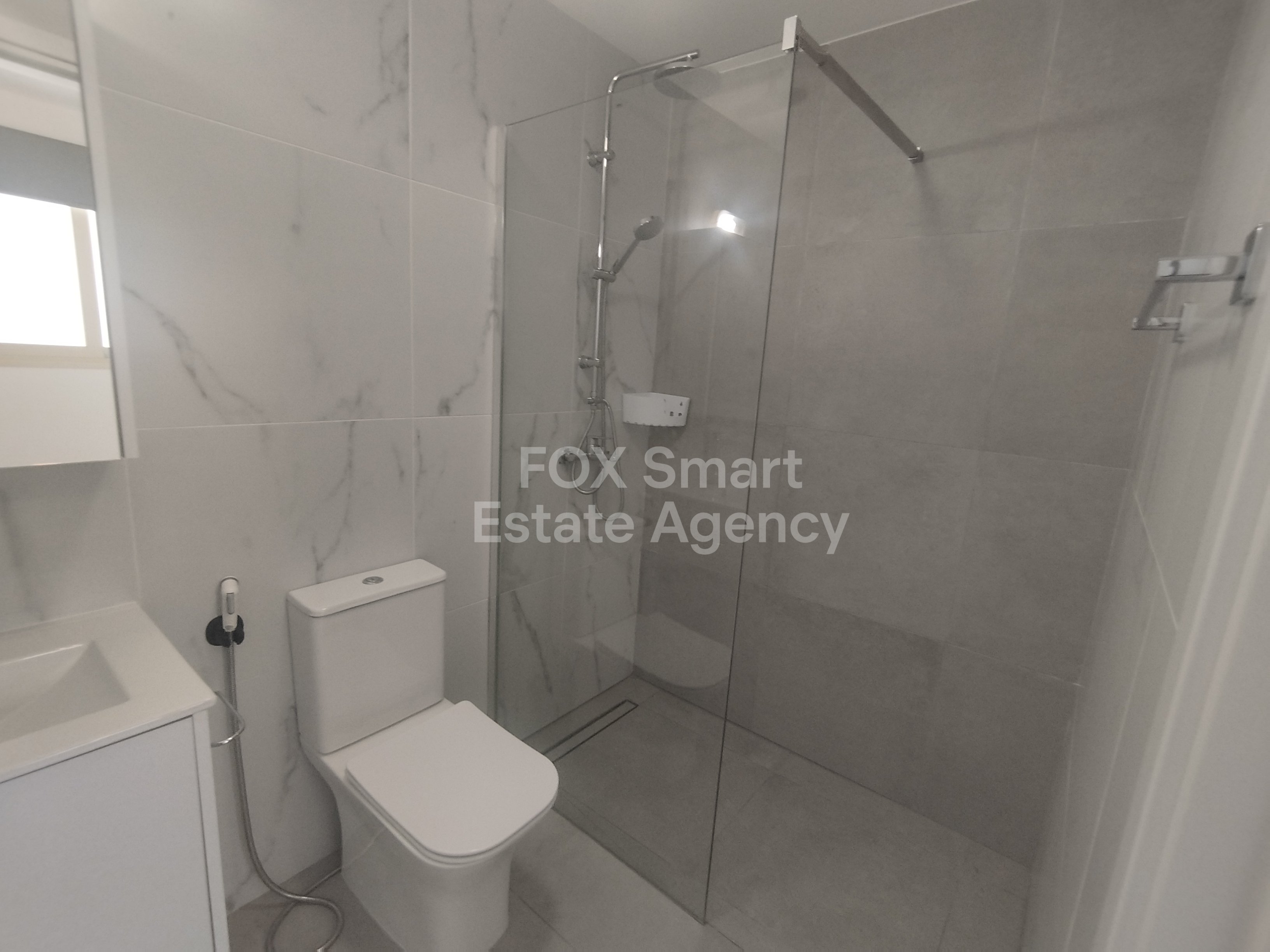 New & stylish 2-Bedroom Apartment with Roof Garden in Prime Egkomi