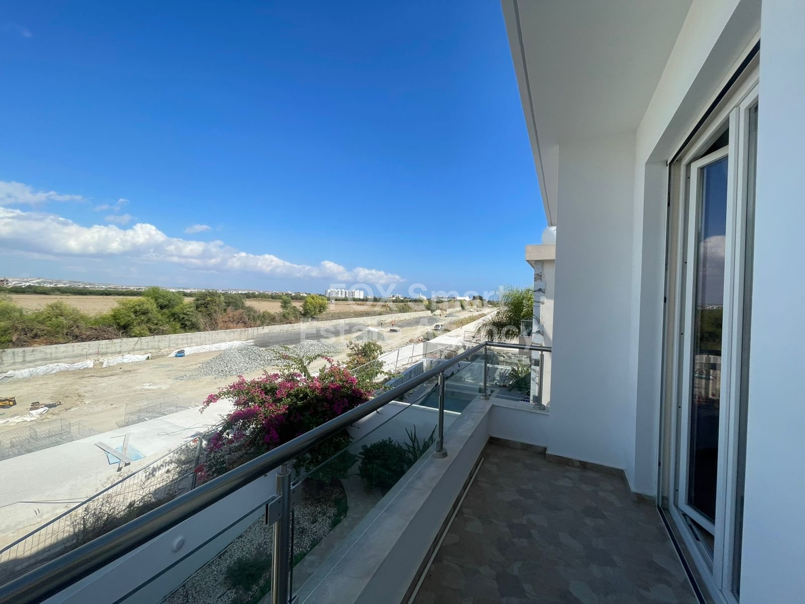 🏡 For Sale: 4-Bedroom House in Livadia – Just 500m from the Mediterranean Sea