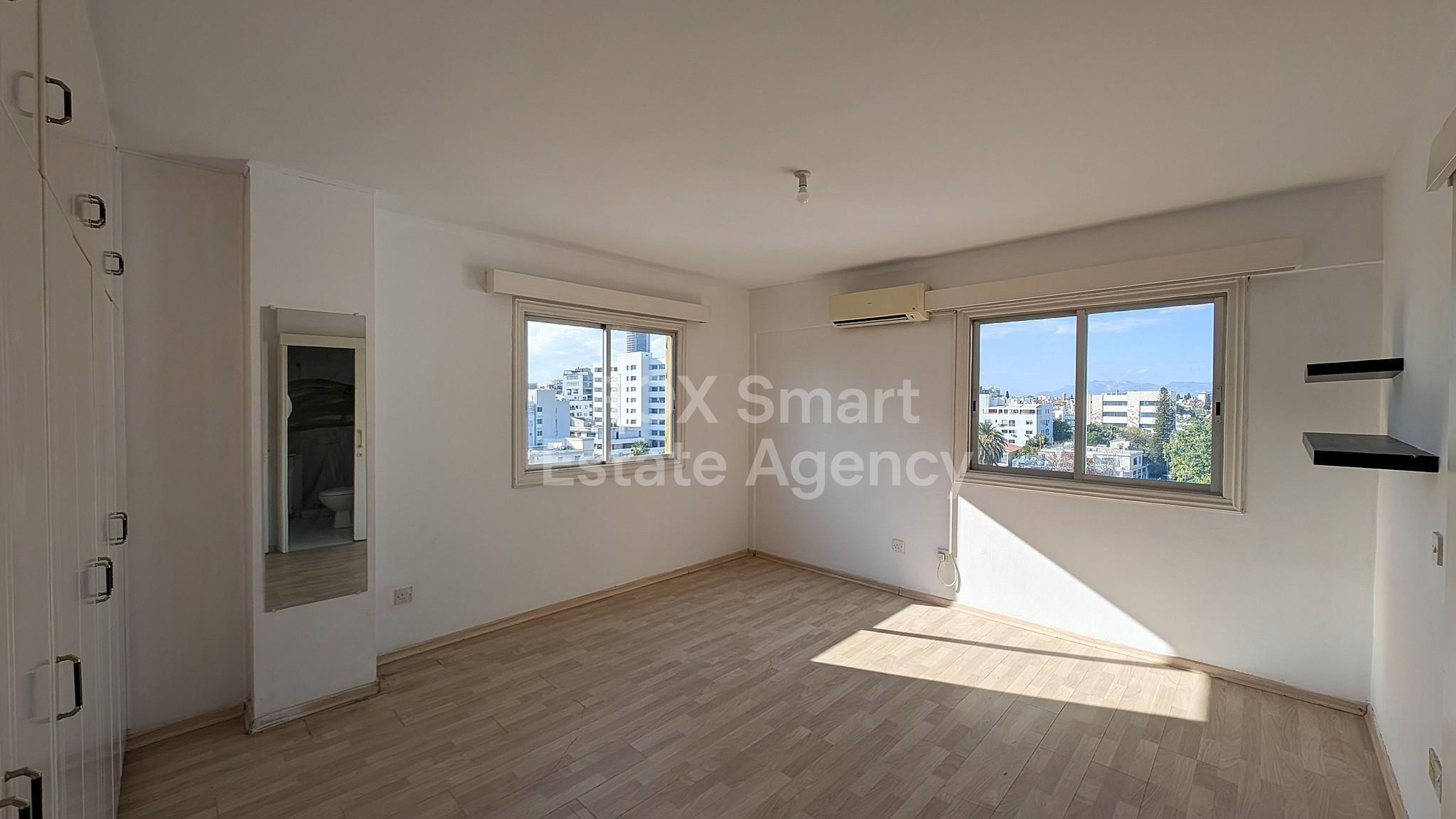 Apartment in Nicosia - Image 5