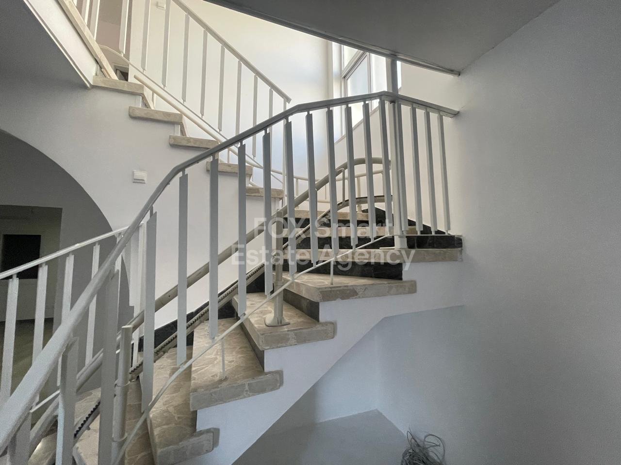 Spacious 4-Bedroom House for Rent – Central Harbor Area