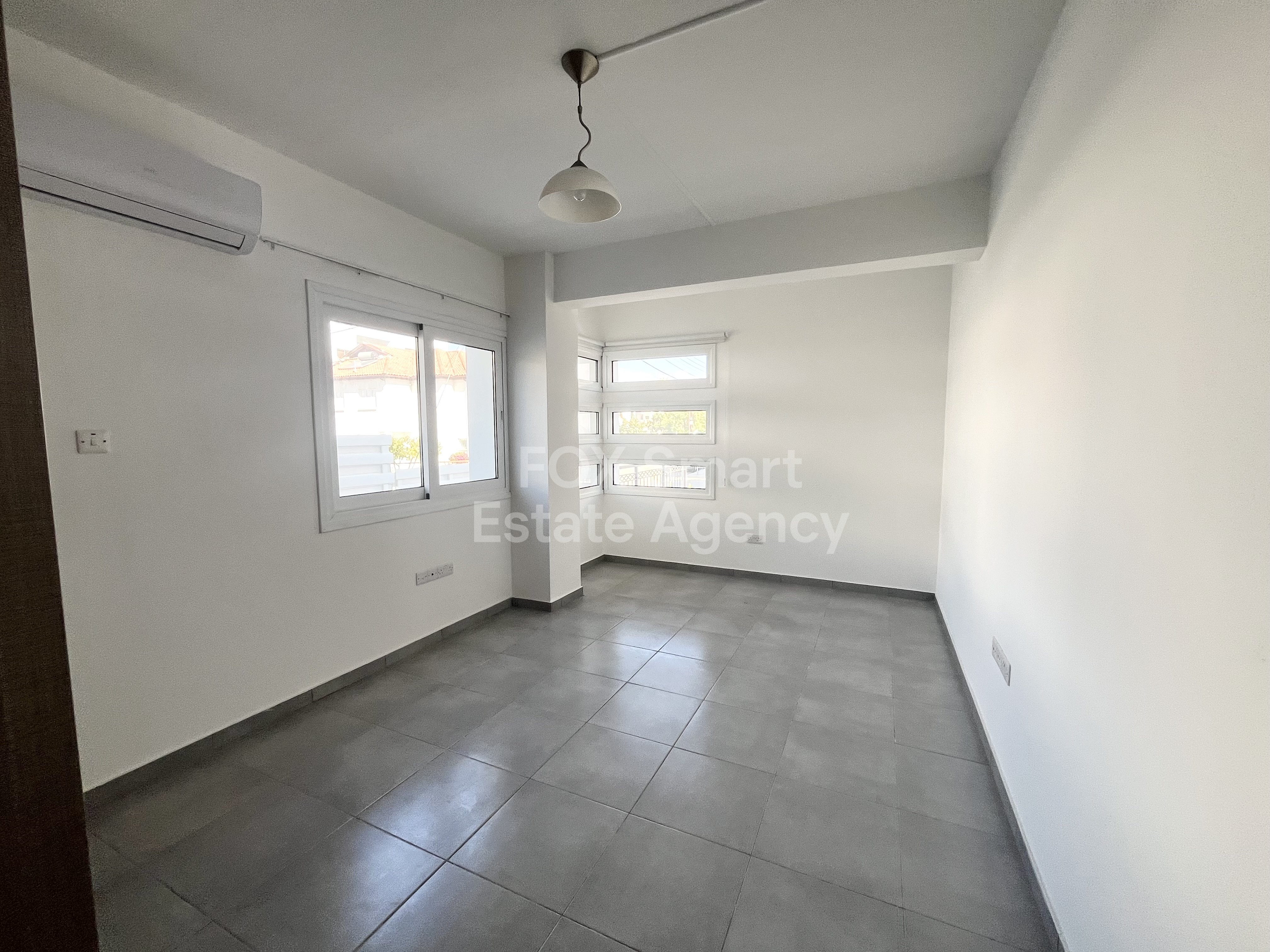 For rent 4 bedroom ground floor apartment in Makedonitissa, Nicosia.
