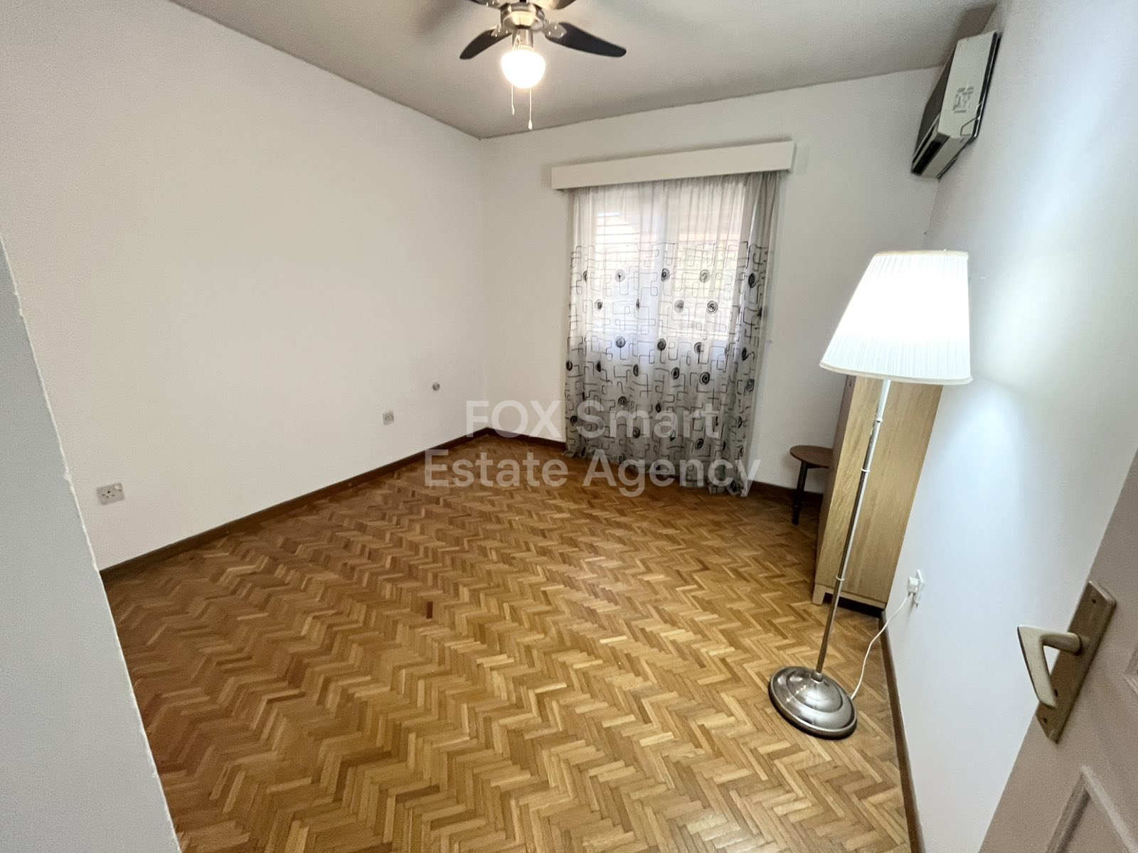 For rent 3 bedroom ground floor apartment in Agioi Omologites, near American School.
