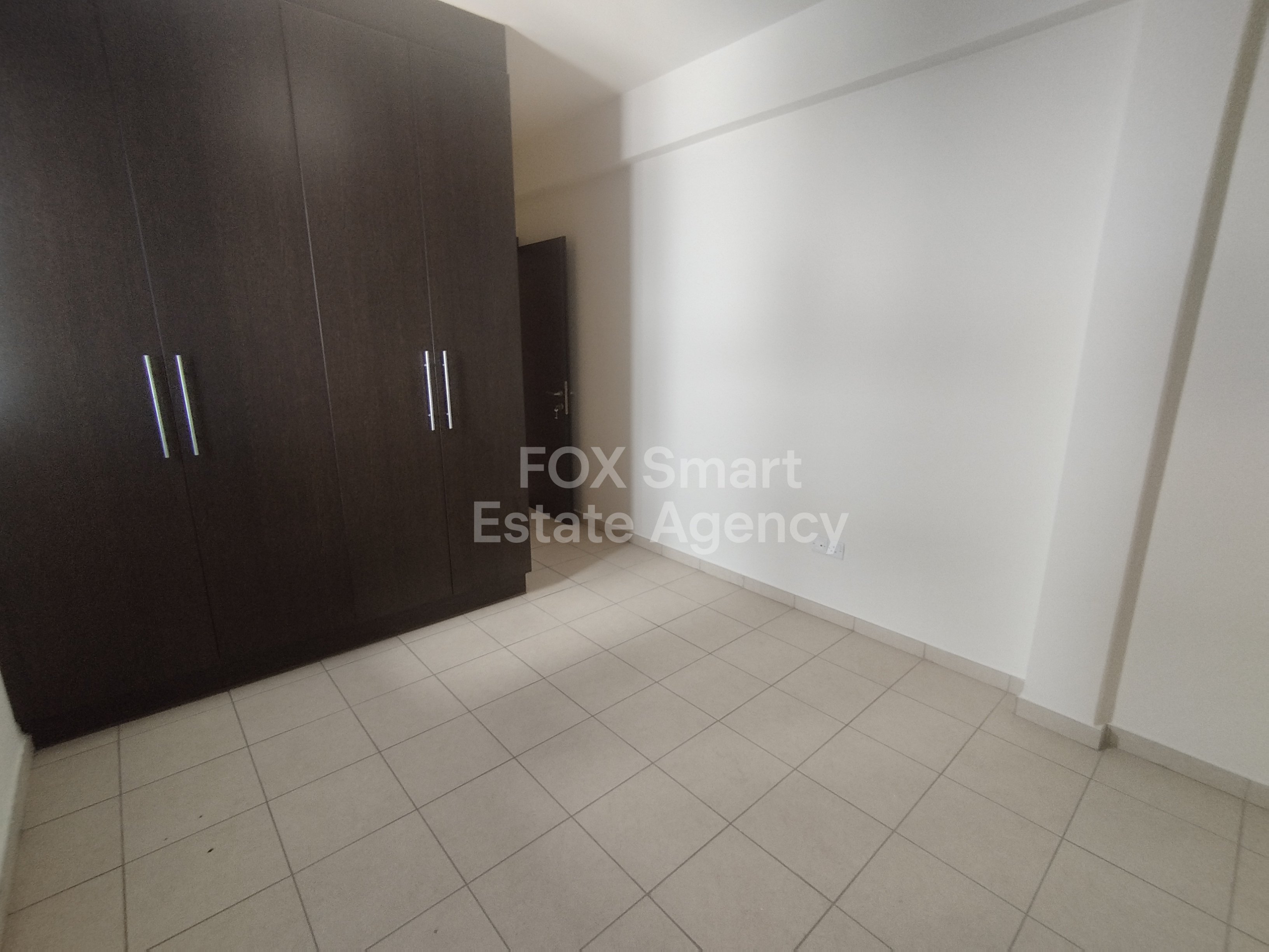 Prime 3-Bedroom Apartment in Central Lykavitos