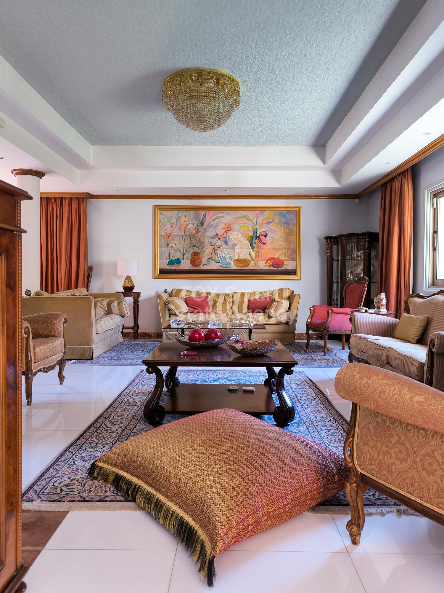 Luxury 5-Bedroom Villa with Private Pool – Prime Residential Area of Larnaca, Cyprus