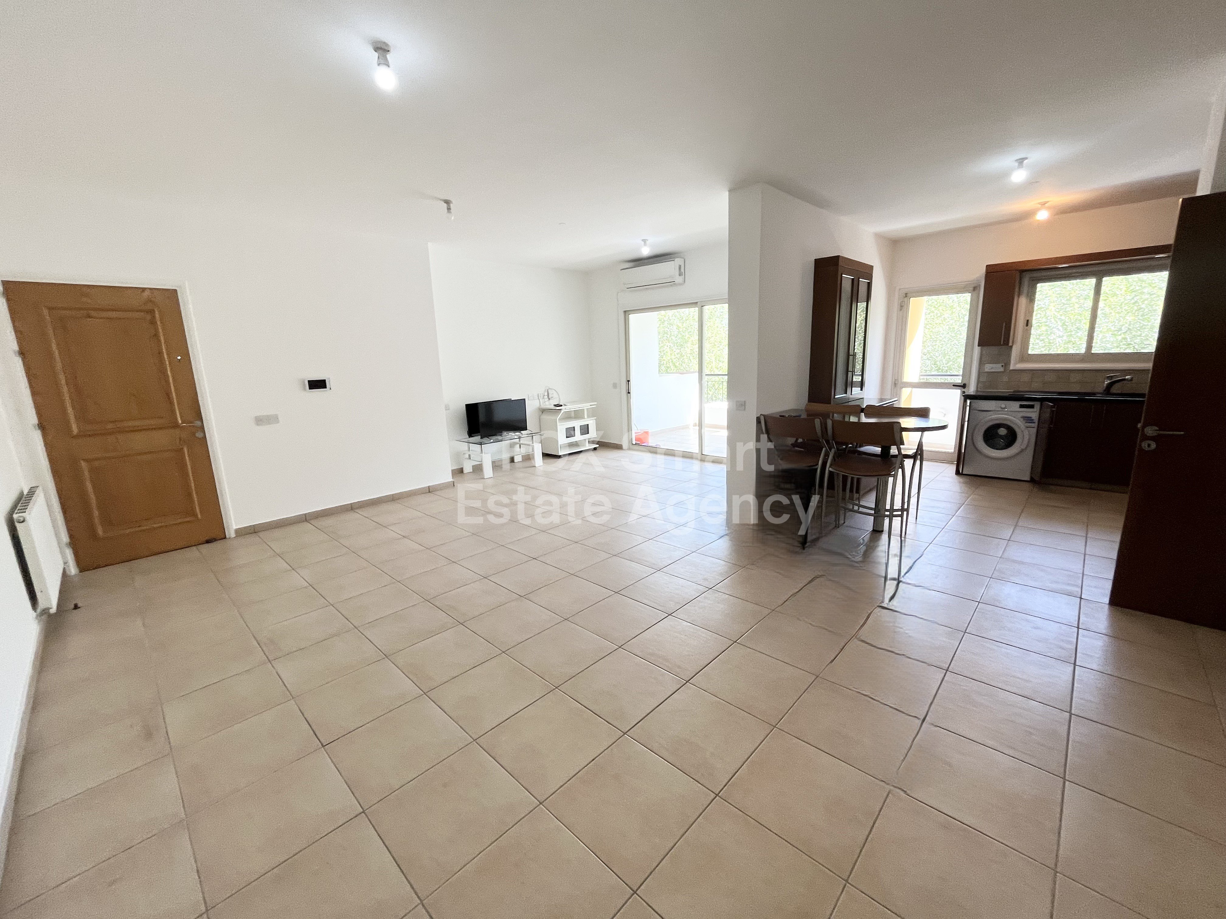 For rent 2 bedroom apartment close to Akadimias Park and Kallipoleos Street, Nicosia