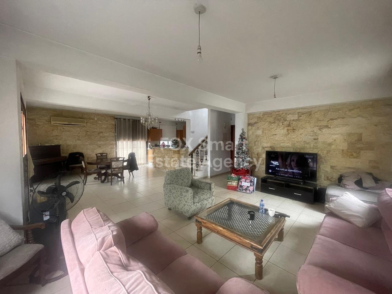 Spacious 4-Bedroom Home in Vergina – Quiet Residential Area