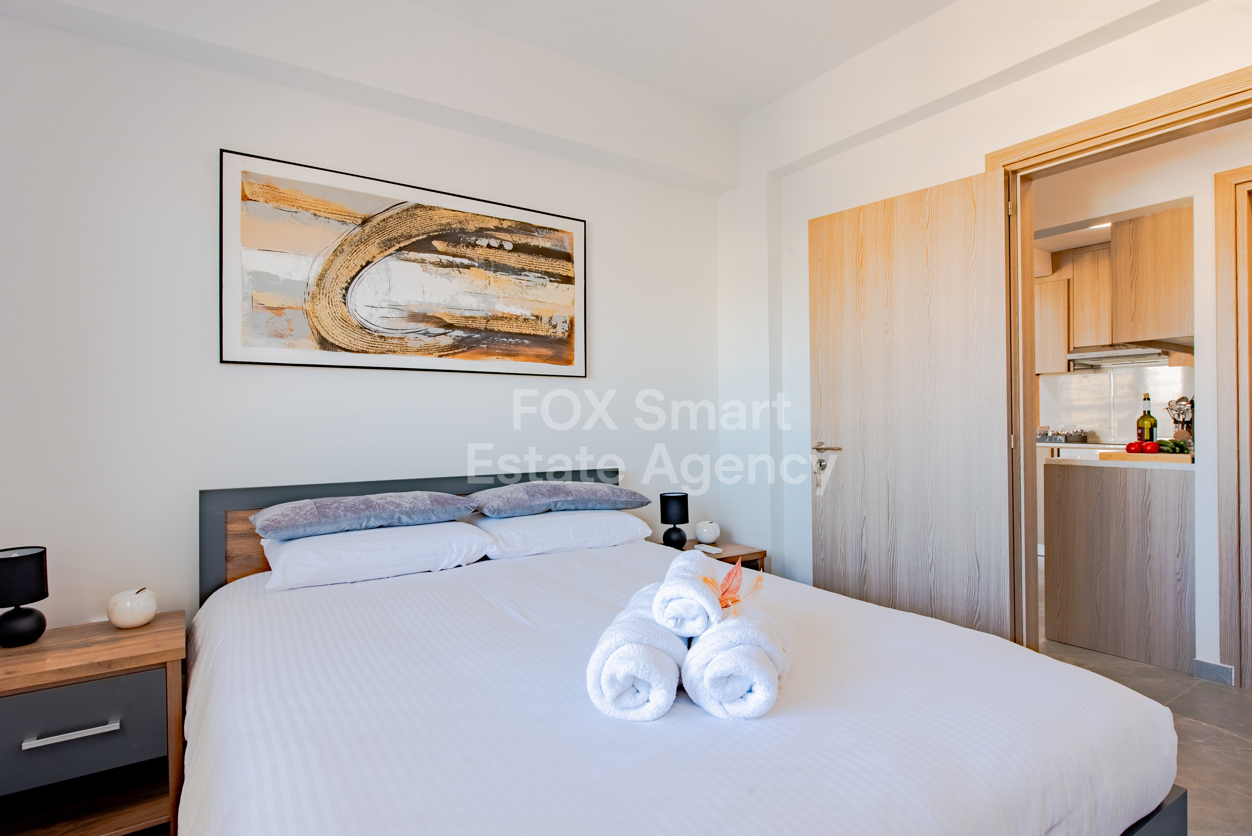 Fully renovated modern apartment near Larnaca Finikoudes