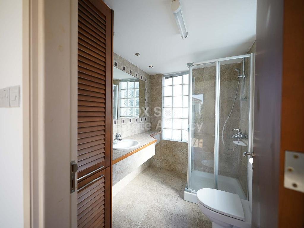 Luxury five-bedroom house in Egkomi, Nicosia for sale