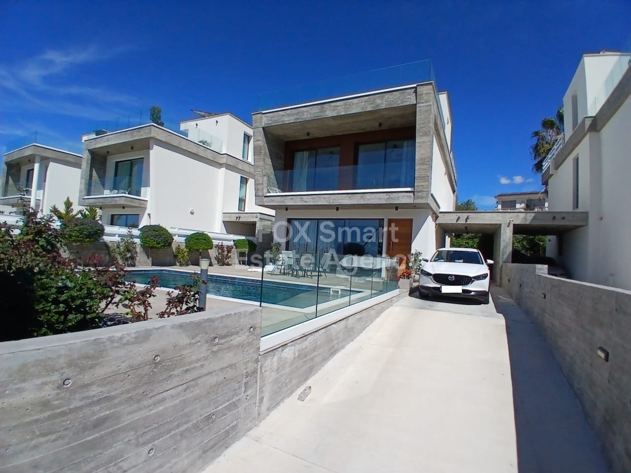 House in Chlorakas - view 1