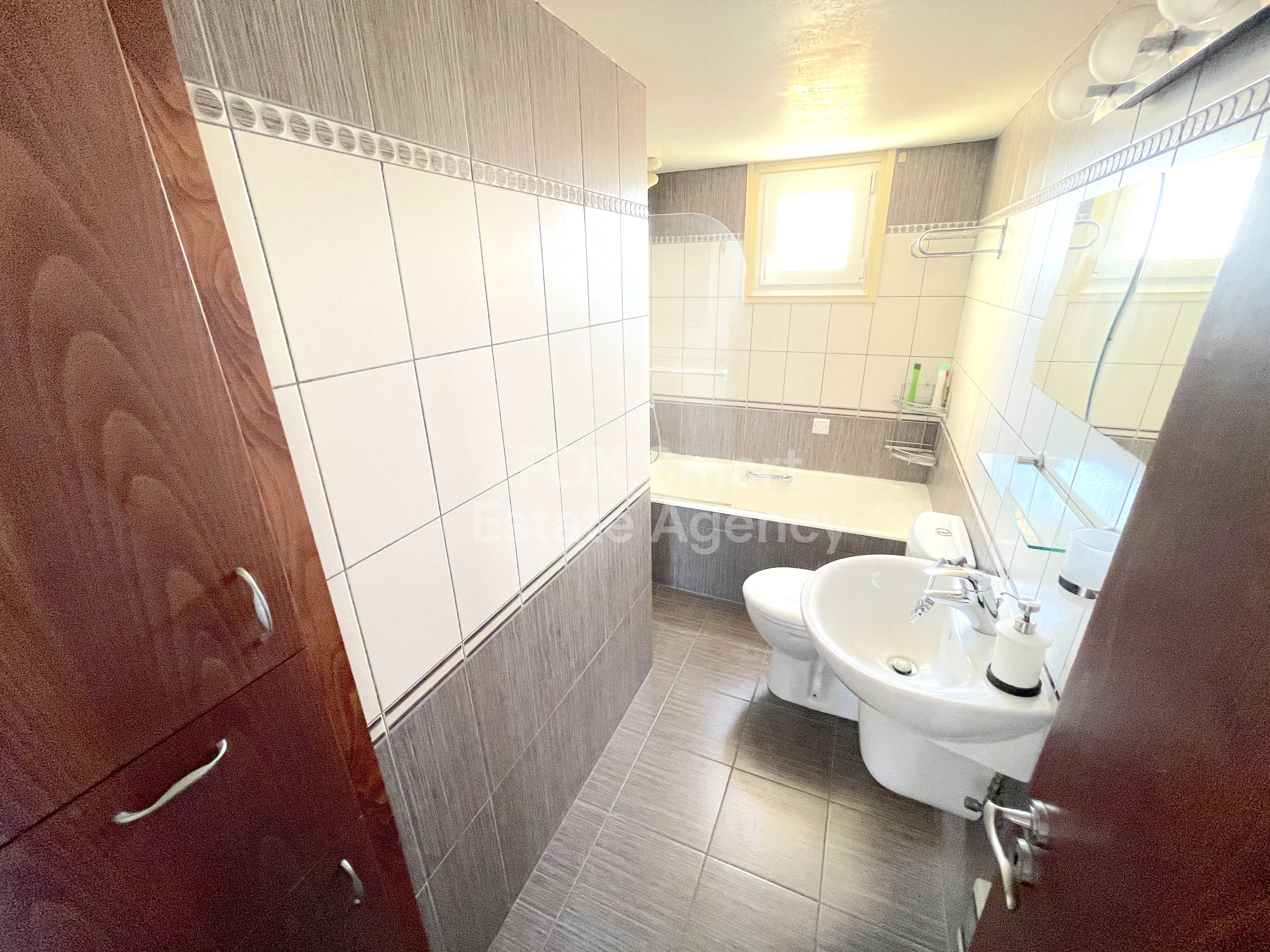 Luxurious Apartment with Peaceful Parkside Living and Full Title Deed