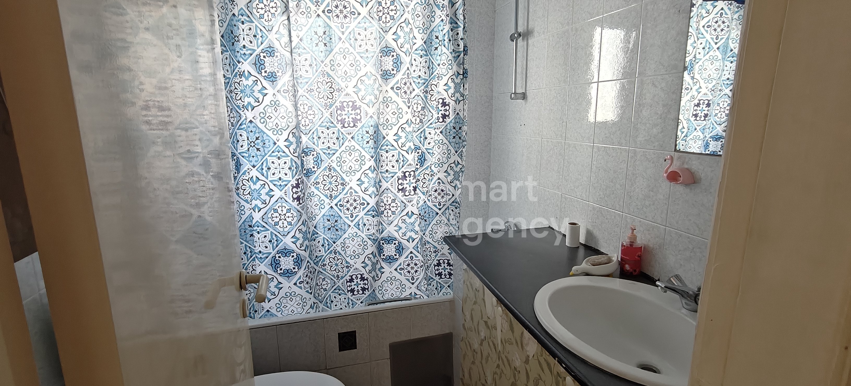 2-Bedroom Apartment for Rent in Agioi Omologites