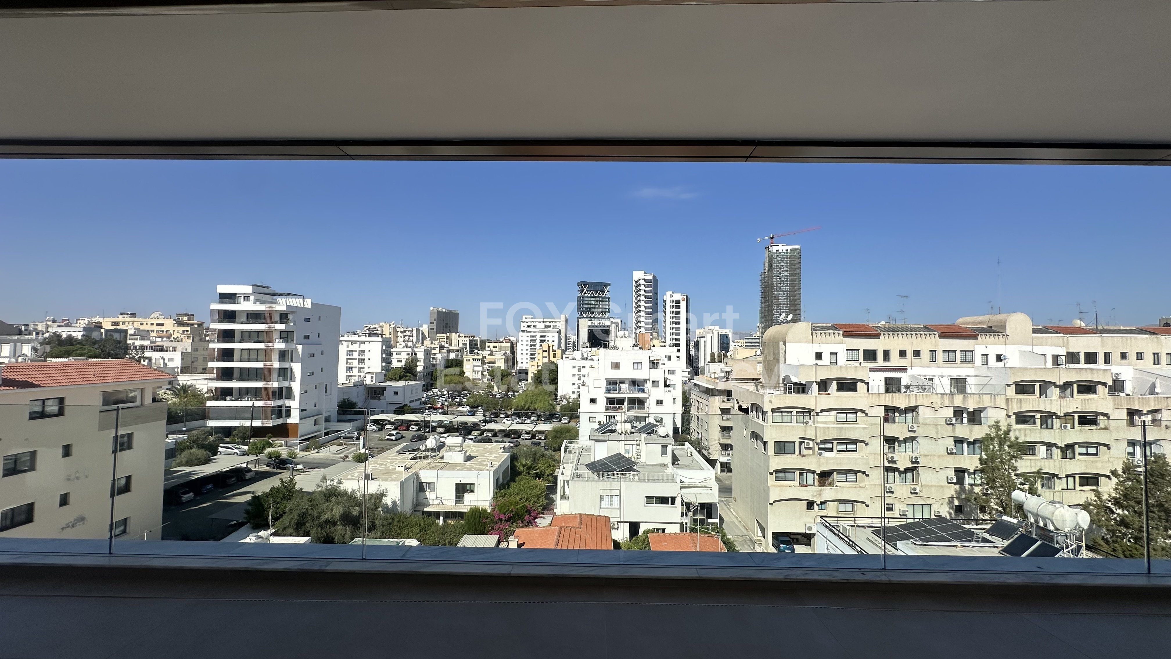 Luxurious Three Bedroom Penthouse Apartment