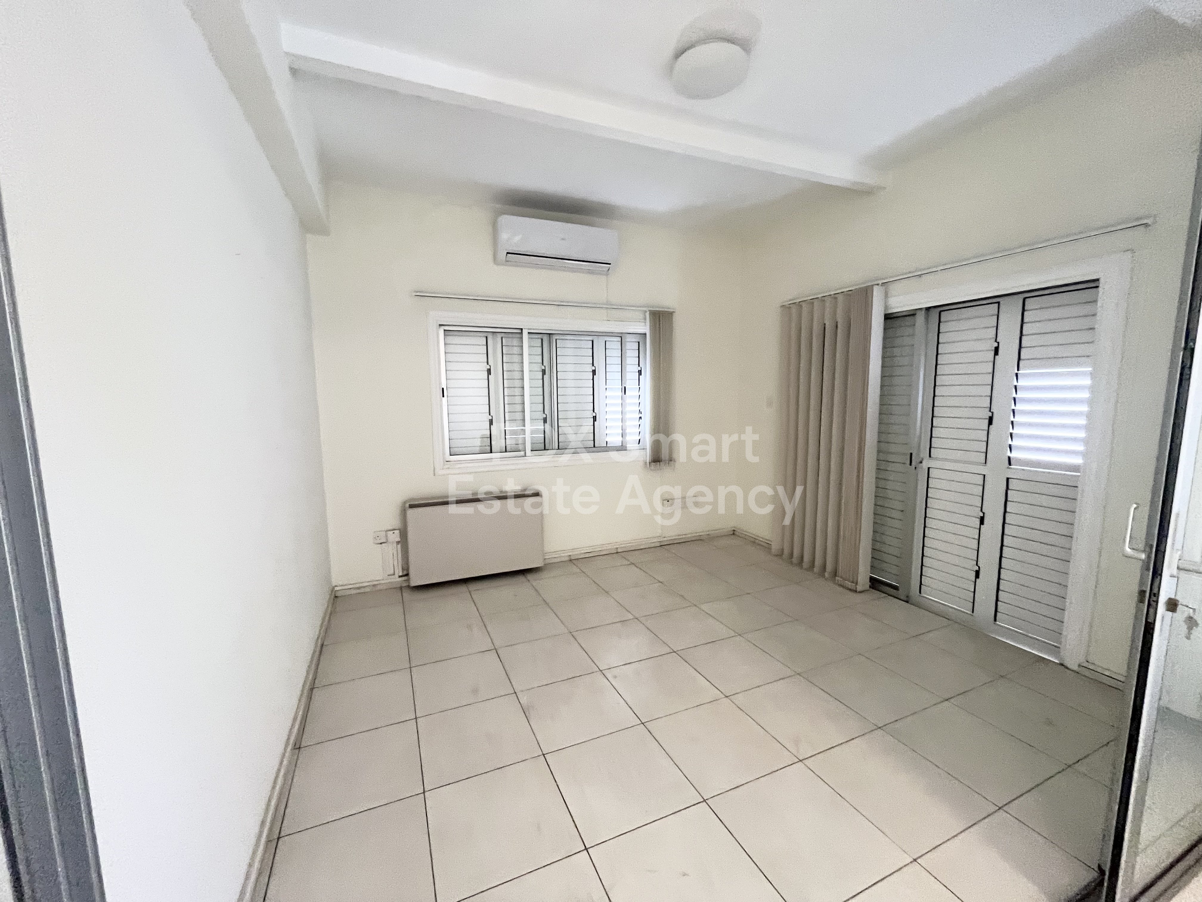 For rent 3 bedroom plus an office room  apartment in Makedonitissa, Nicosia.