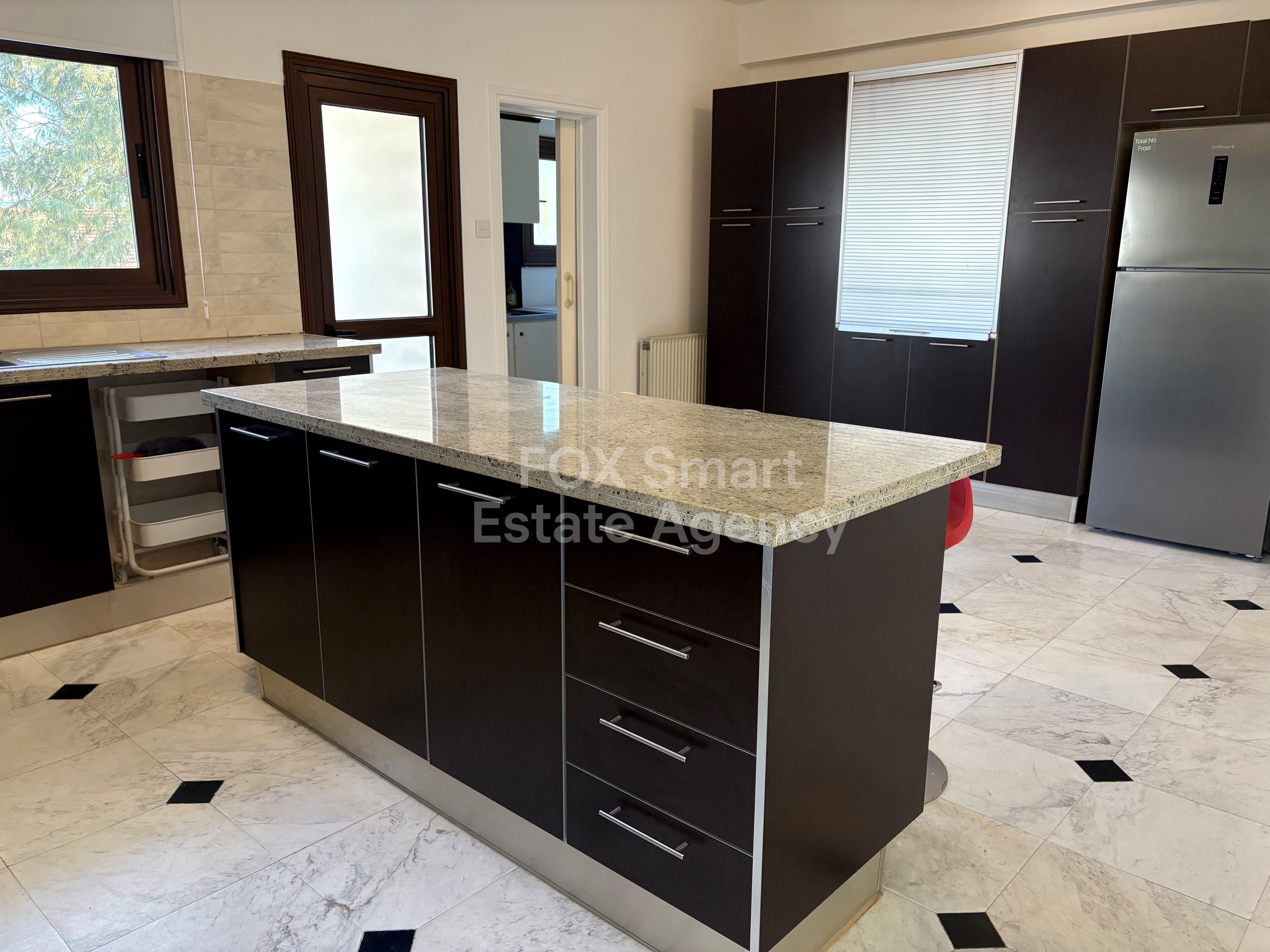 Fully Furnished Renovated 3-Bedroom Apartment for Rent – Aglantzia