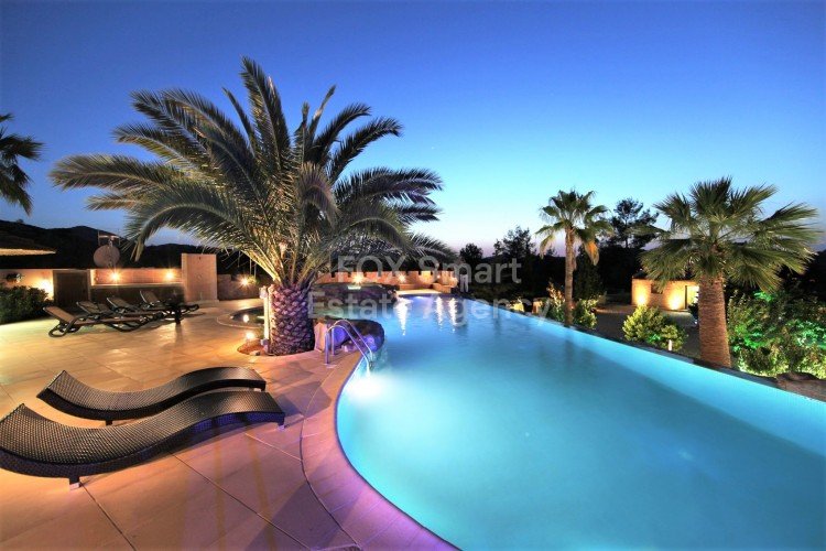 House in Nicosia - Image 5