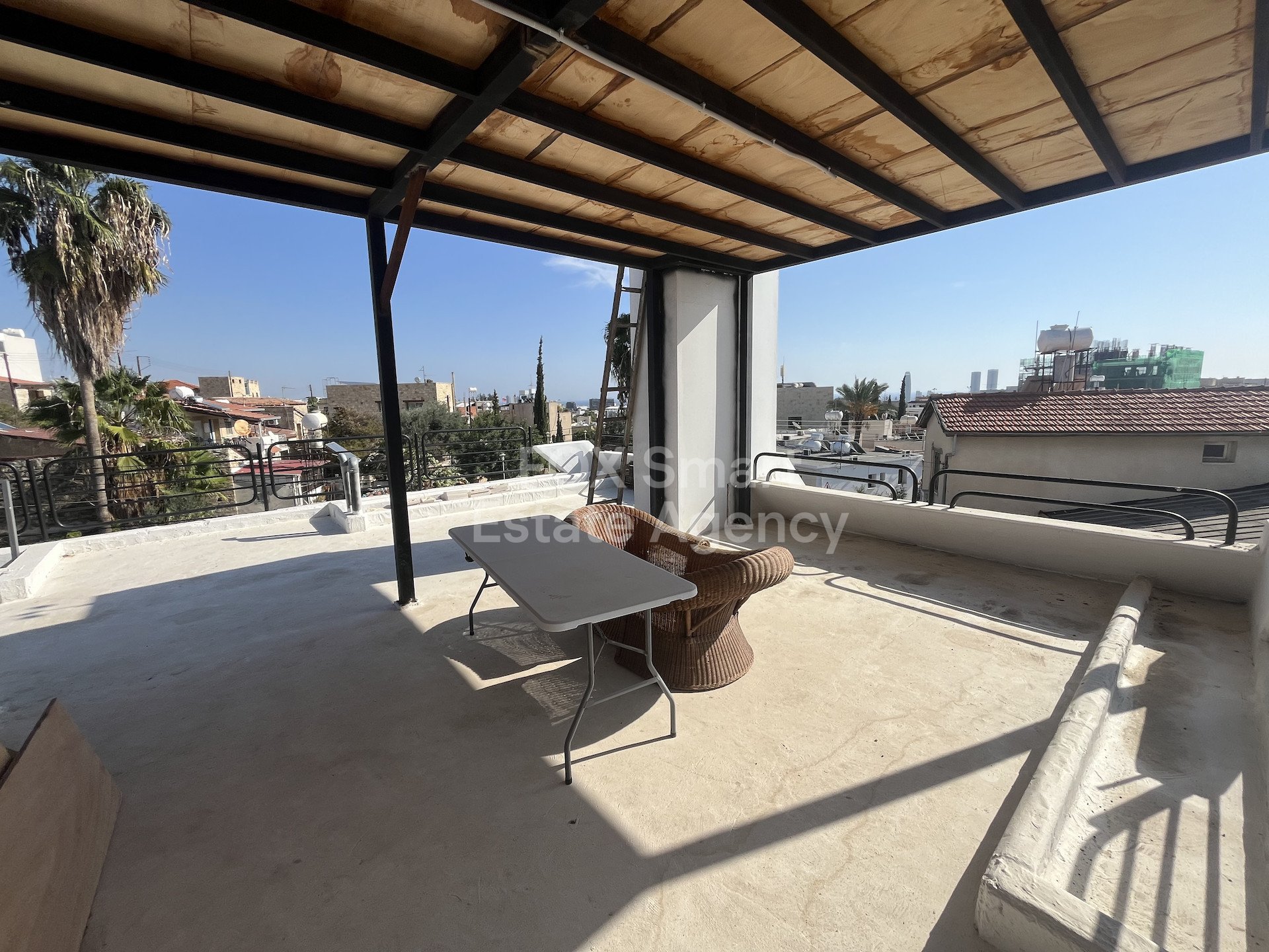 House in Ayios Athanasios (quarter) - Image 4