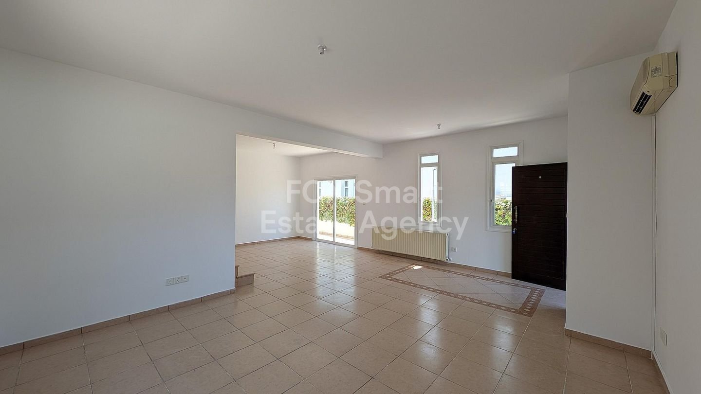 Spacious 4-Bedroom Detached Home with Basement Studio in Engomi