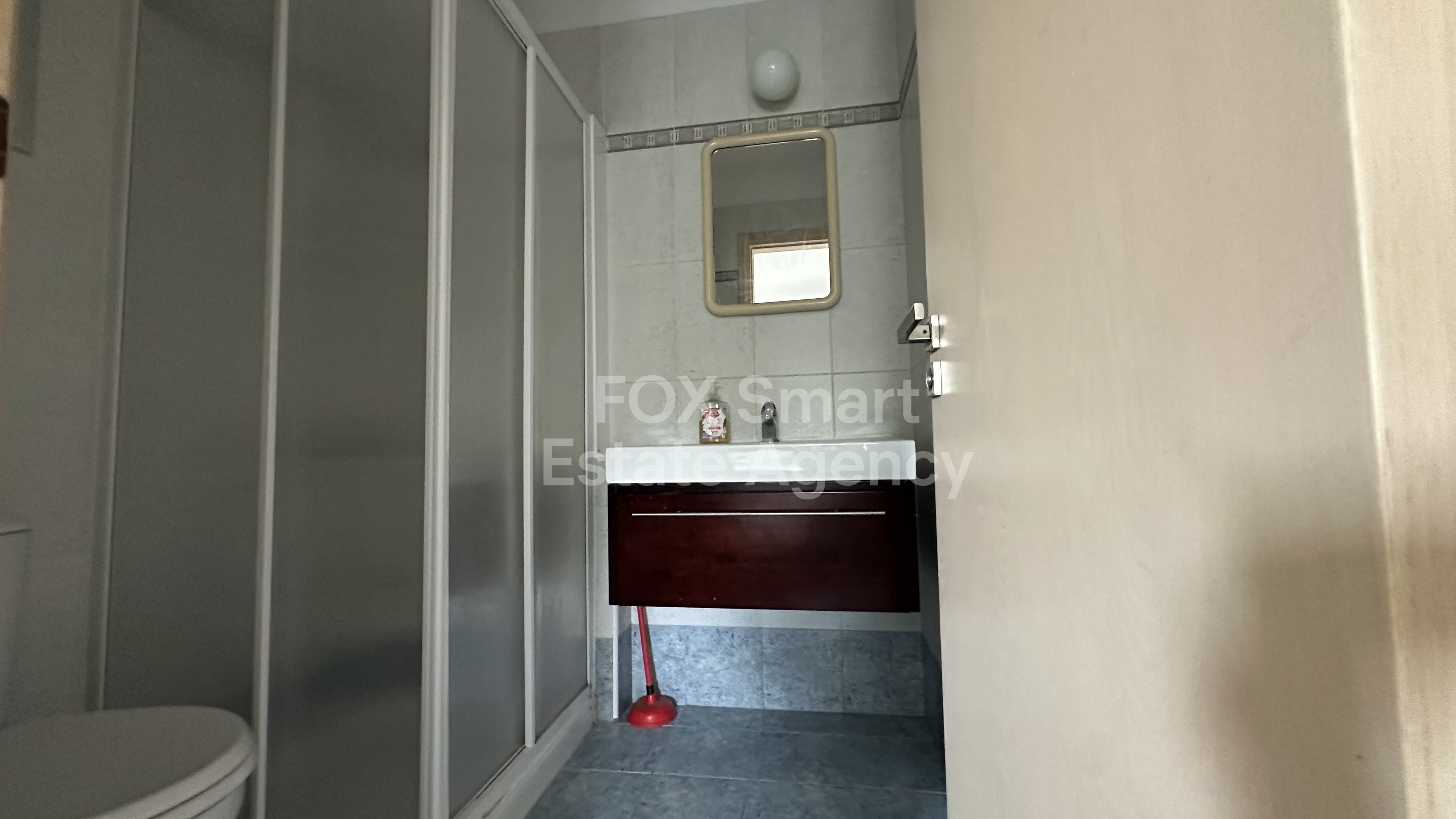 Two Bedroom Apartment in Makedonitissa