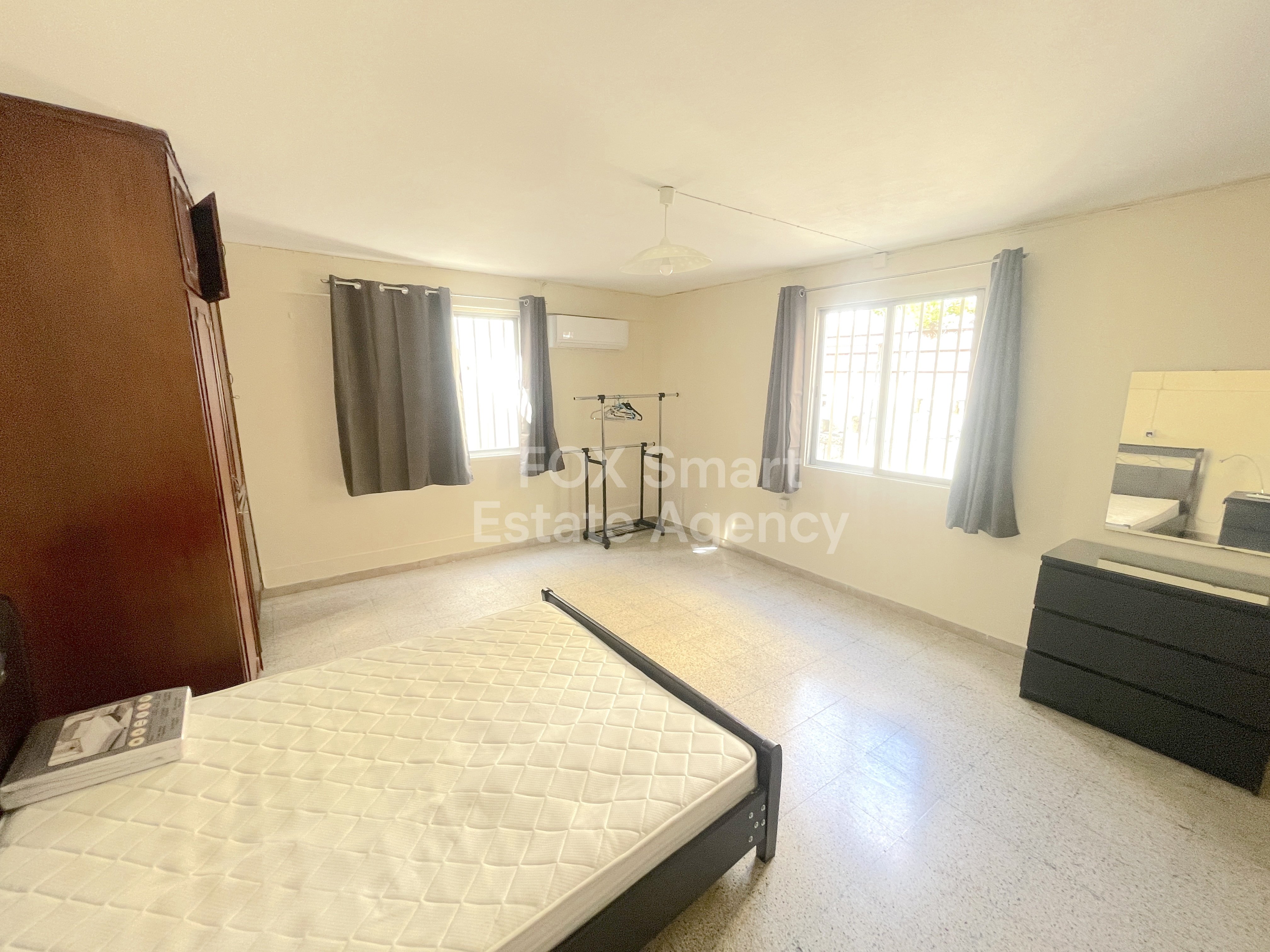 1-Bedroom Apartment with Spacious Yard in Prime Platy Aglantzia Location