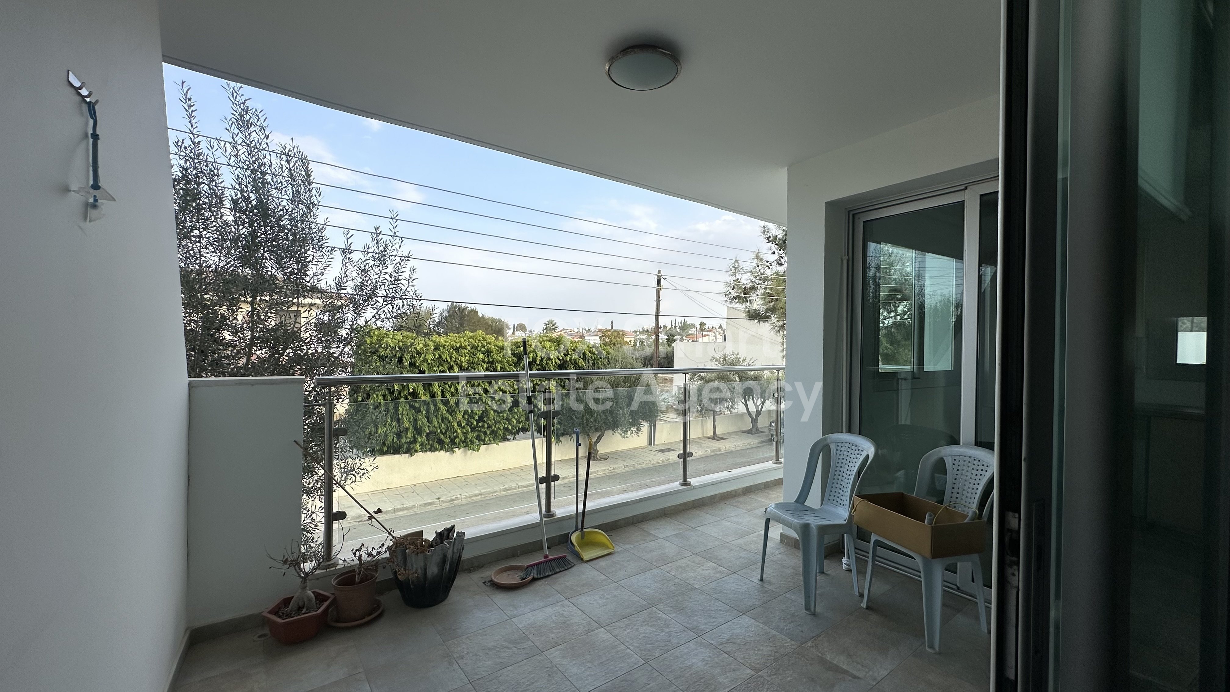 Two Bedroom Apartment in Makedonitissa