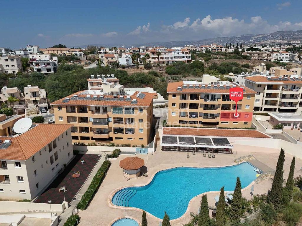 Apartment in Chlorakas - view 1