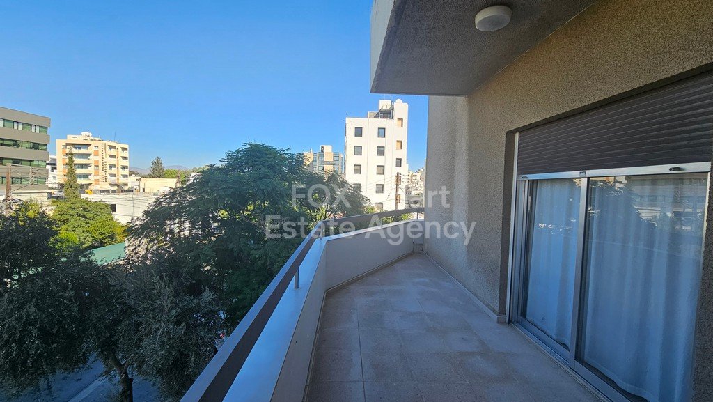 For Sale 3 Bedrooms  Apartment in Strovolos.