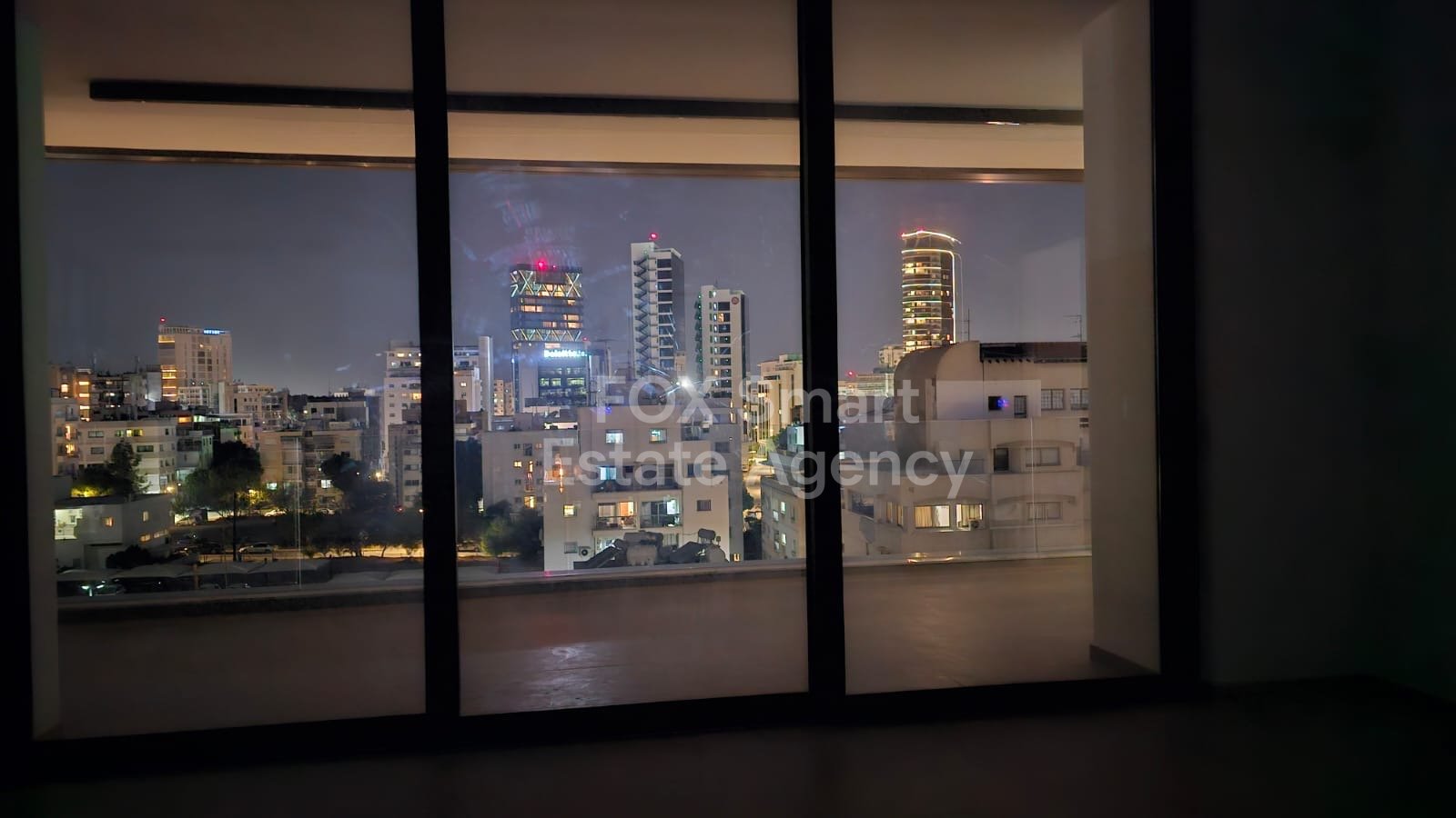 Luxurious Three Bedroom Penthouse Apartment