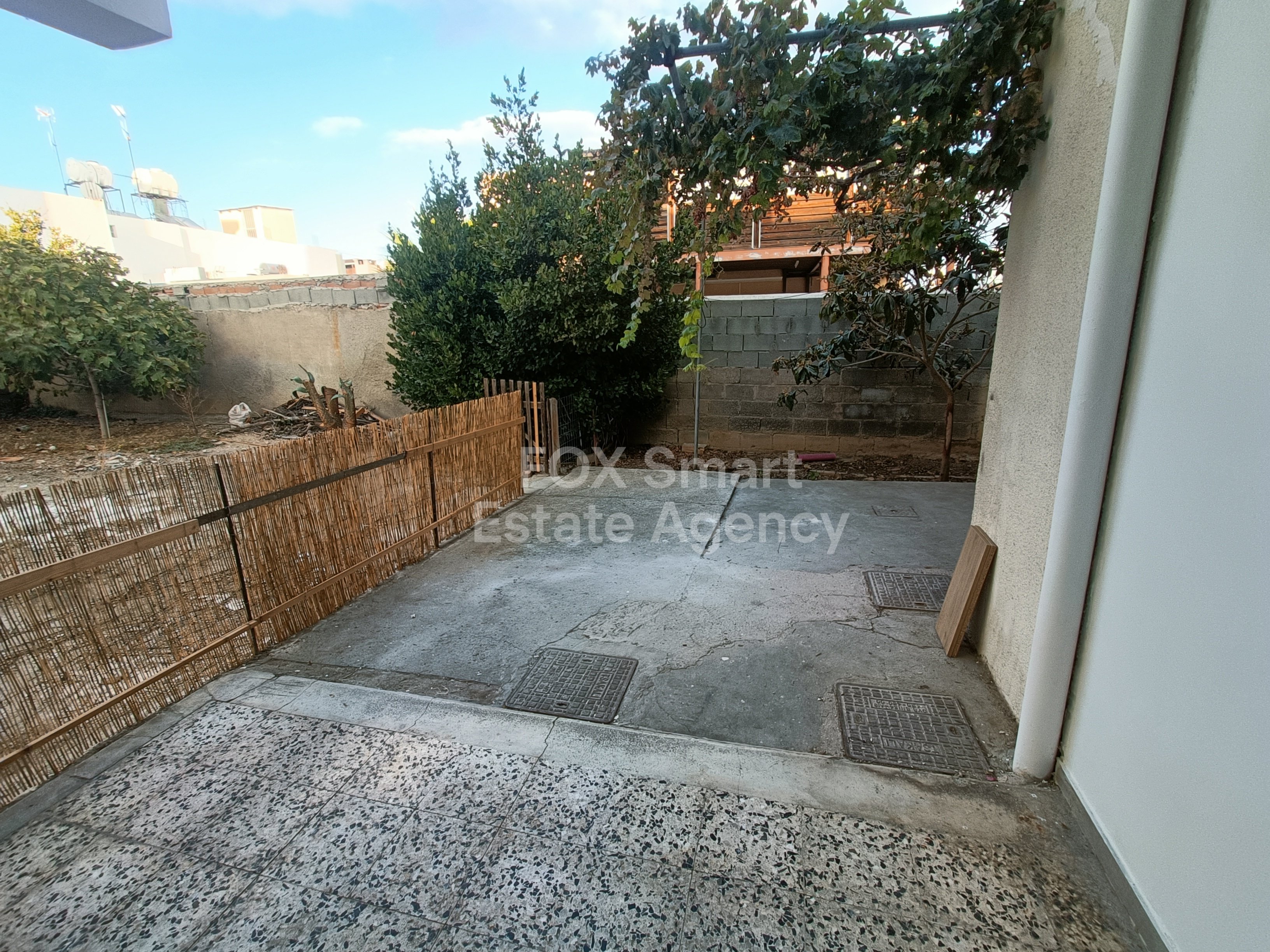 Spacious 3 Bedroom Unfurnished Ground floor House in Agios Dometios