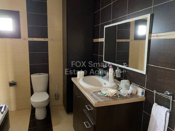 4-Bedroom Elevated Residence with Panoramic Coastal & Mountain Views in Anglisidies