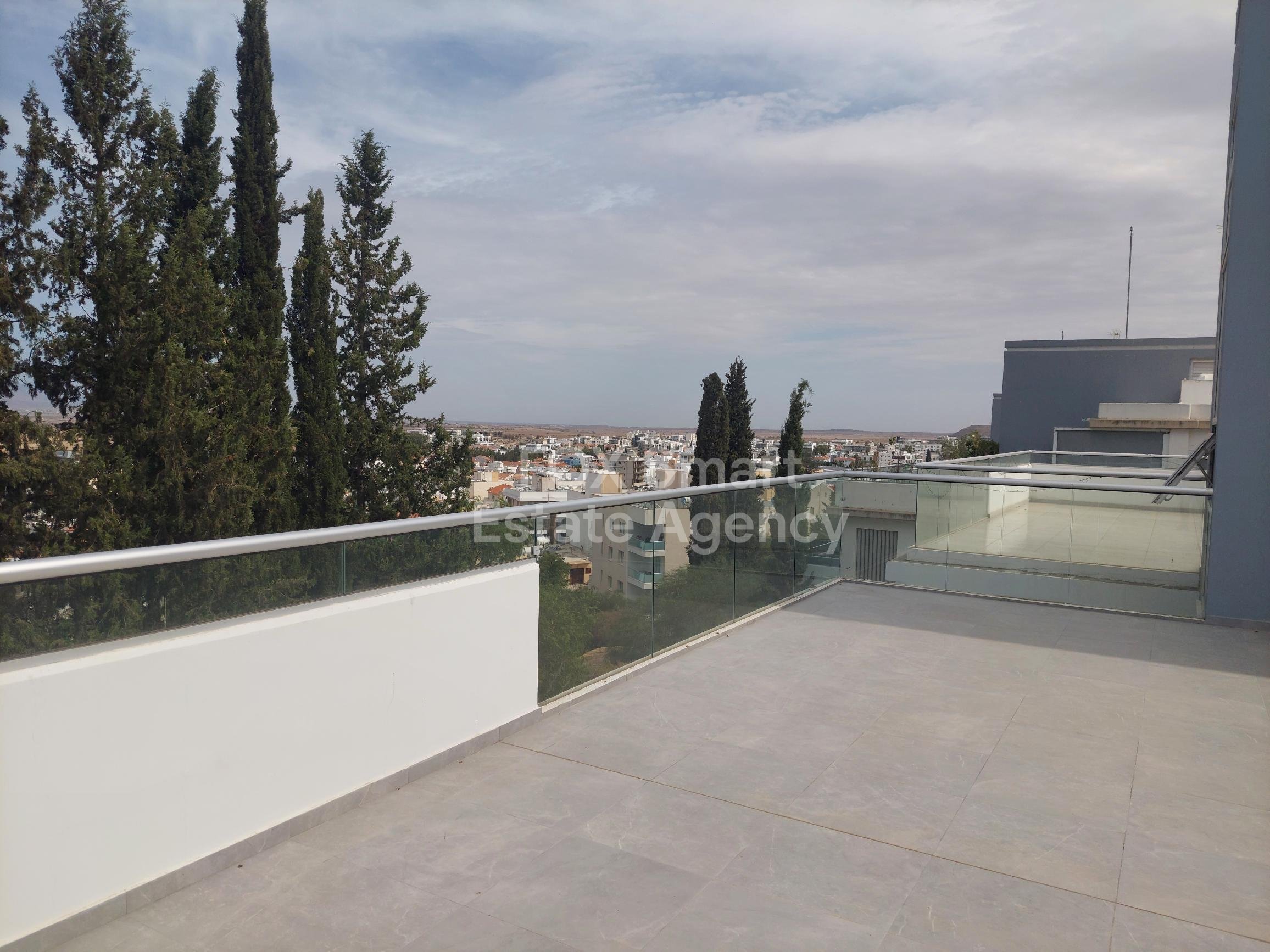 For rent 3 bedroom  top floor apartment in Aglantzia close to Larnakos Street, in Nicosia.