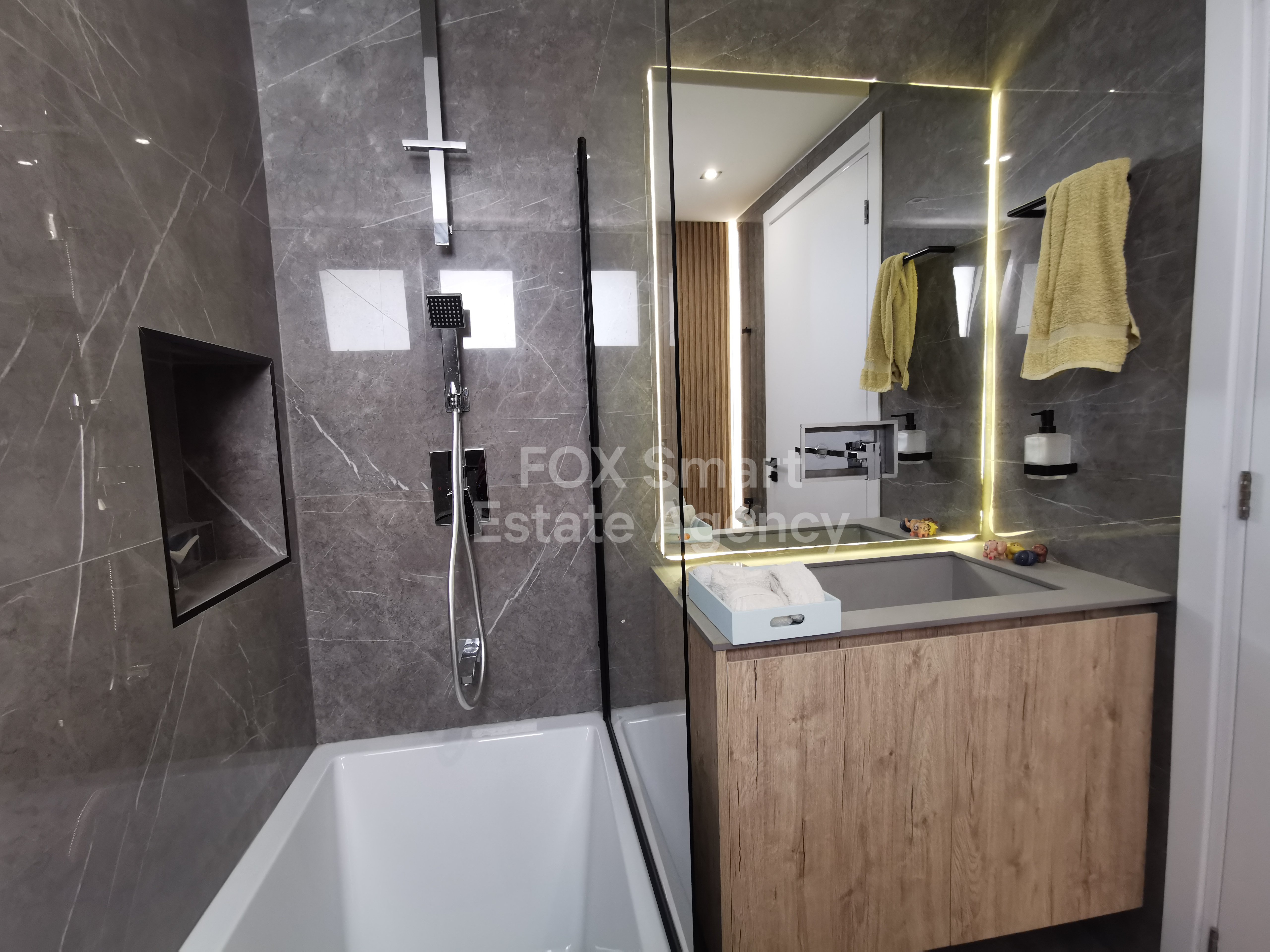 FOR SALE – Modern 3-Bedroom Whole-Floor Apartment | Engomi – Agios Dometios Border