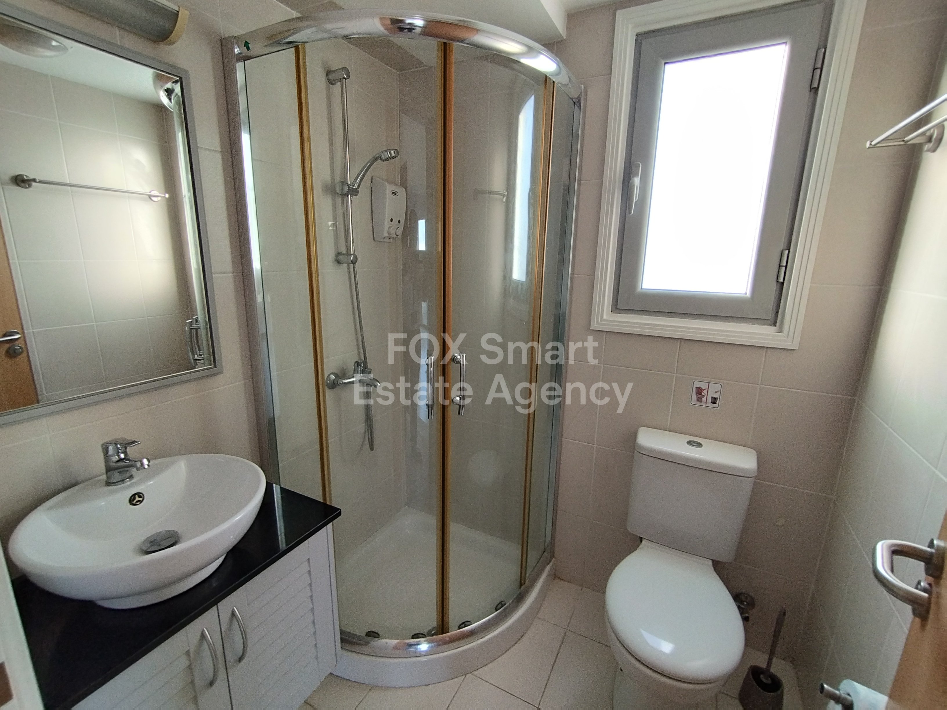 Unfurnished studio in Acropolis Strovolos.
