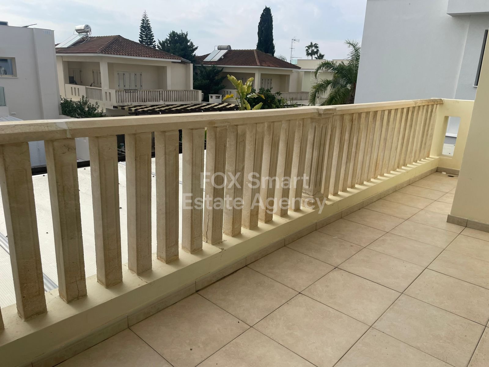 Relaxed Coastal Living: 3-Bedroom Villa Steps from the Beach in Pyla