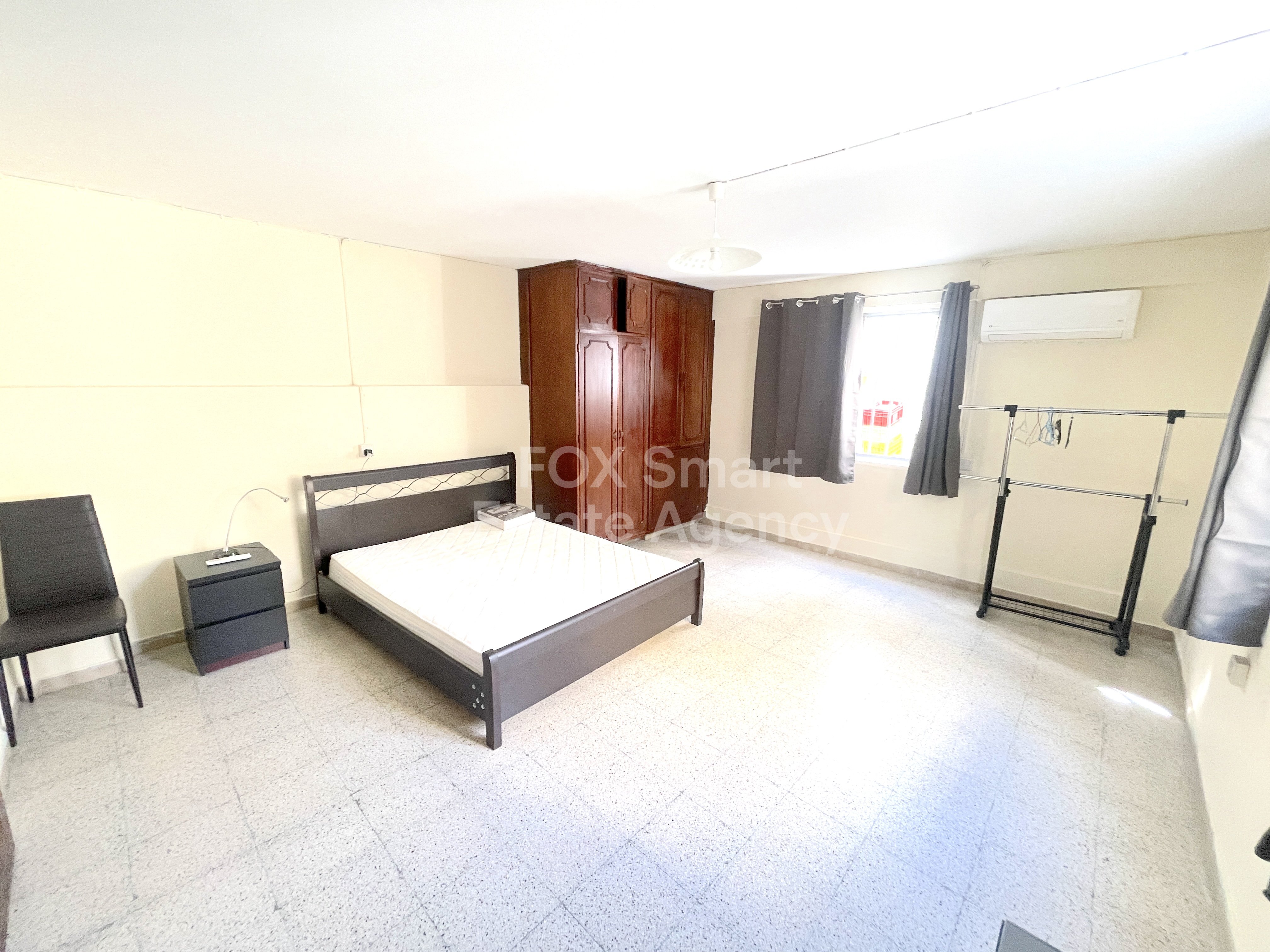 1-Bedroom Apartment with Spacious Yard in Prime Platy Aglantzia Location