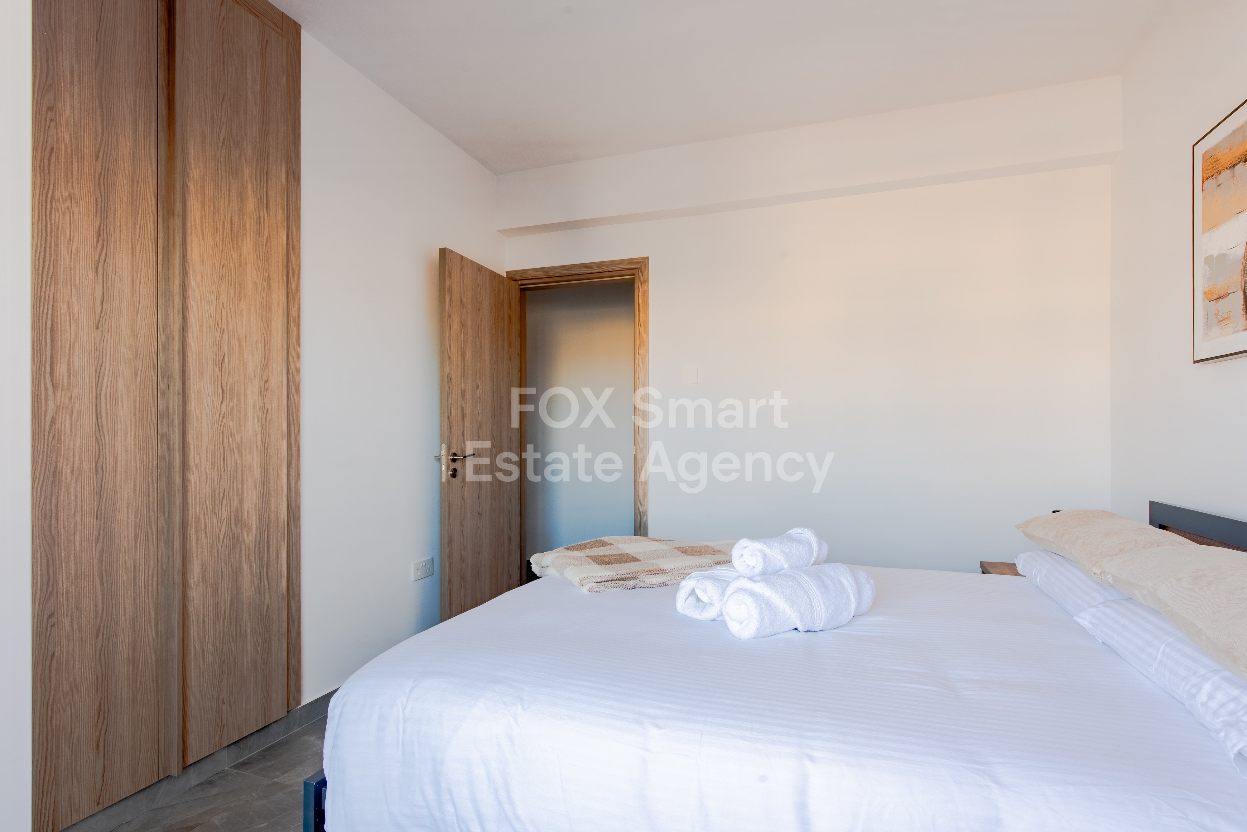 Fully renovated modern apartment near Larnaca Finikoudes